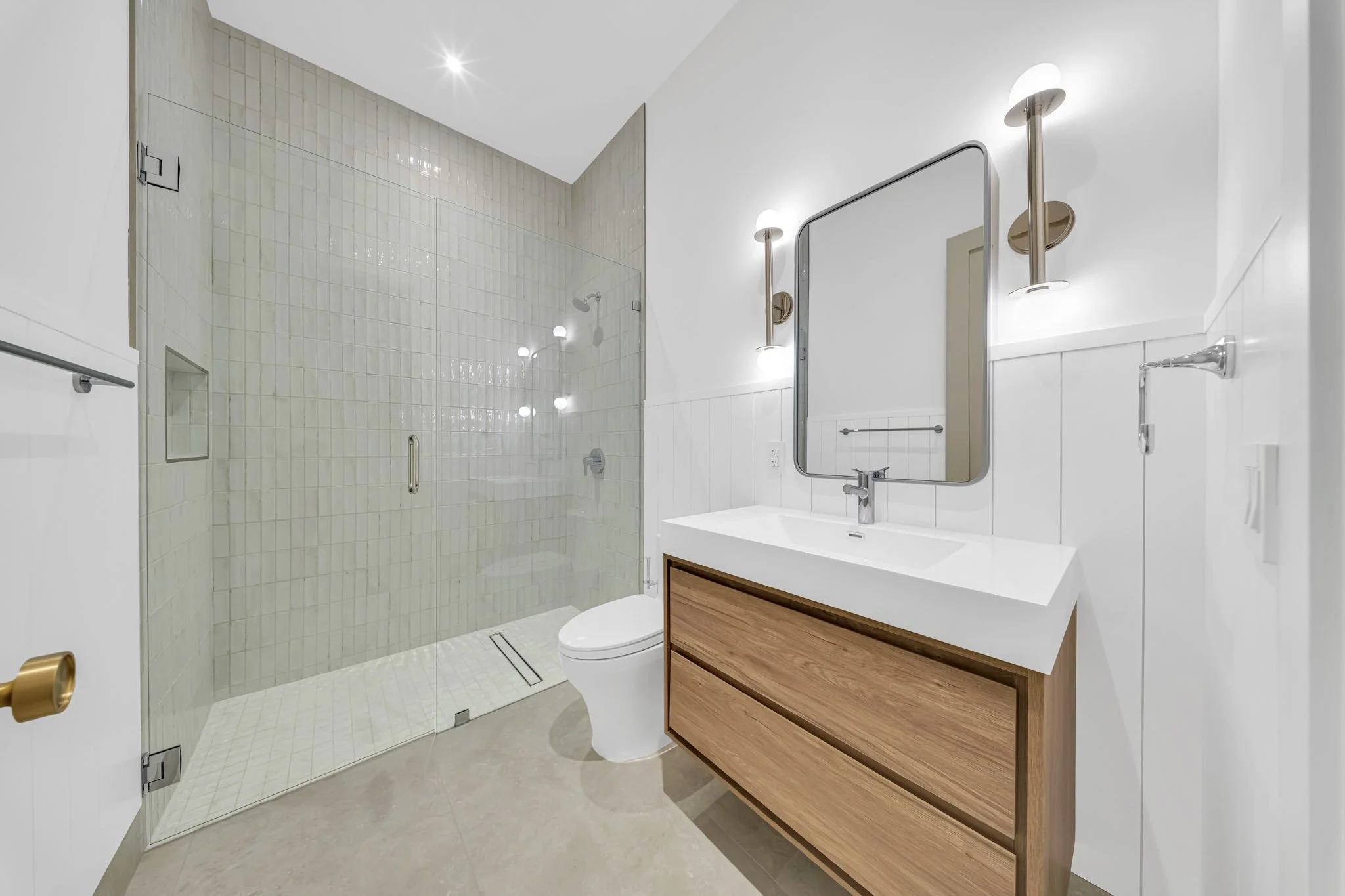 7-52-web-or-mls-9390 SW 99th - First Floor -14.jpg