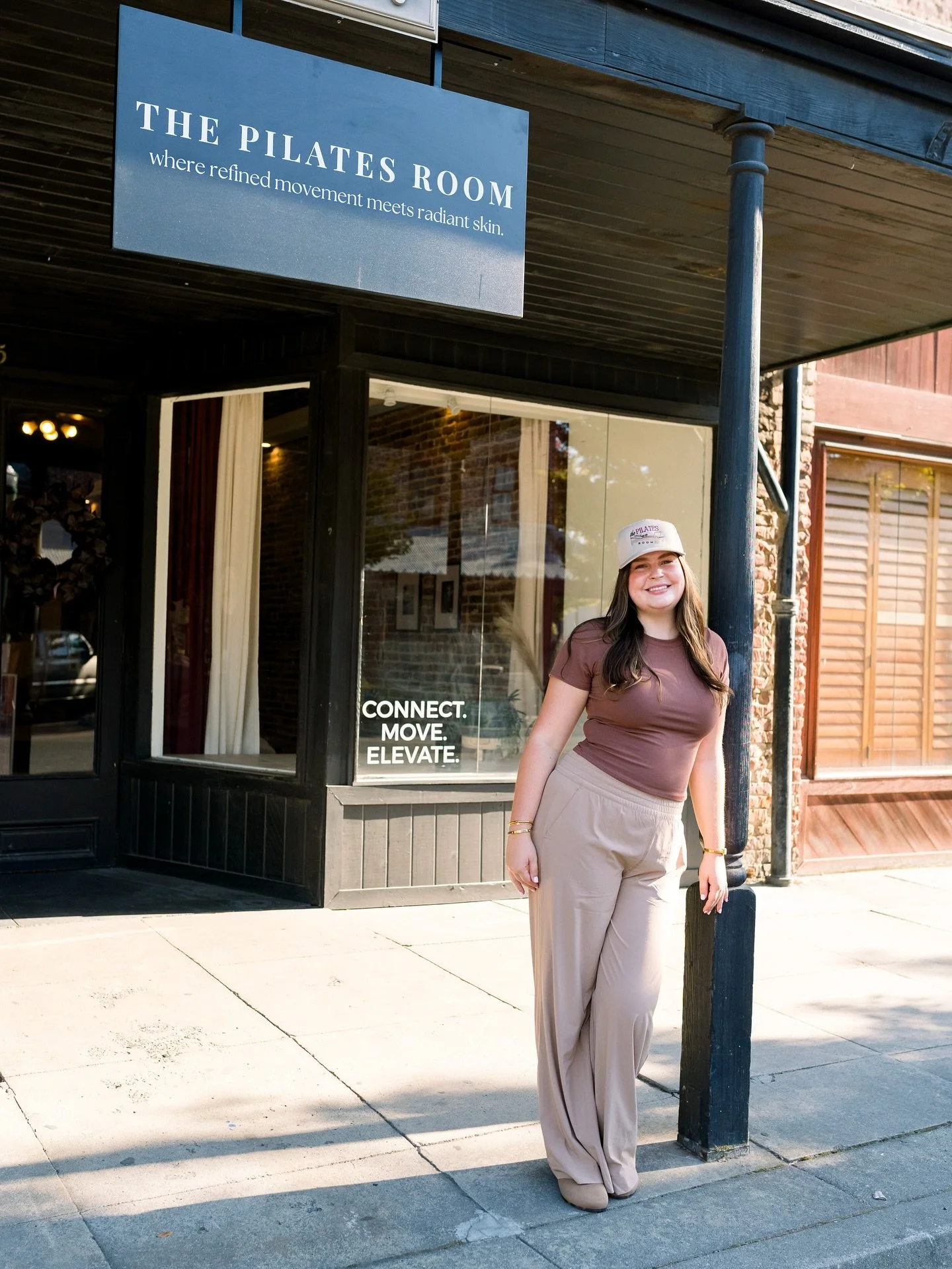 Creating a space you&rsquo;ll love walking into. 

Your sign to start >>> use the link in our bio to learn more.