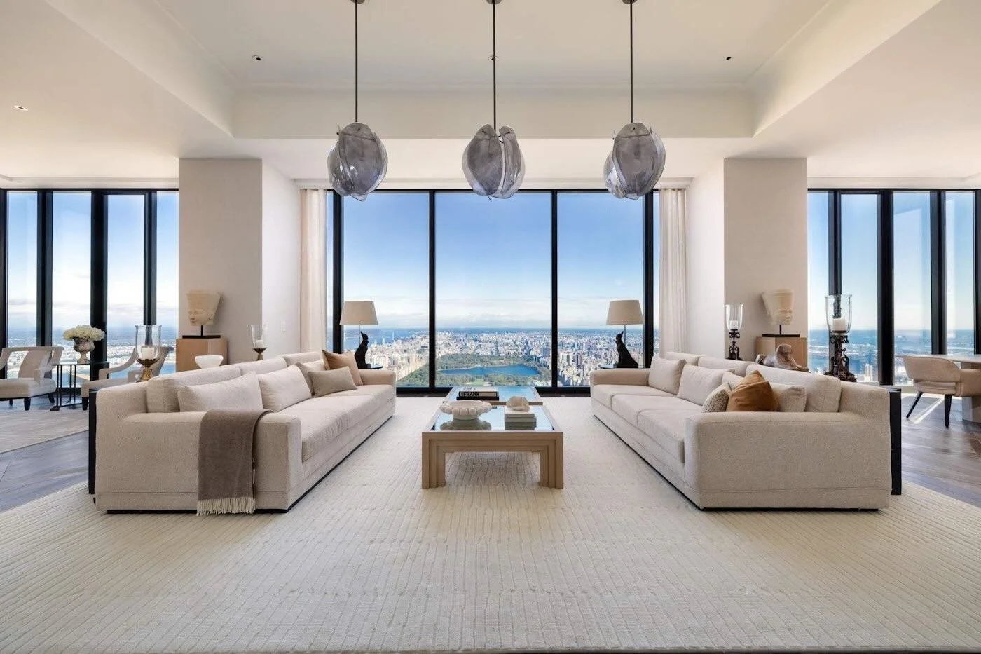 April 13-19, 2026  Manhattan Luxury Report: 

The luxury market had another blowout week, with 39 contracts signed for a total volume of $371m. Three deals traded in excess of $20m, including two in excess of $30m, one in excess of $40m, and 15 (38%)