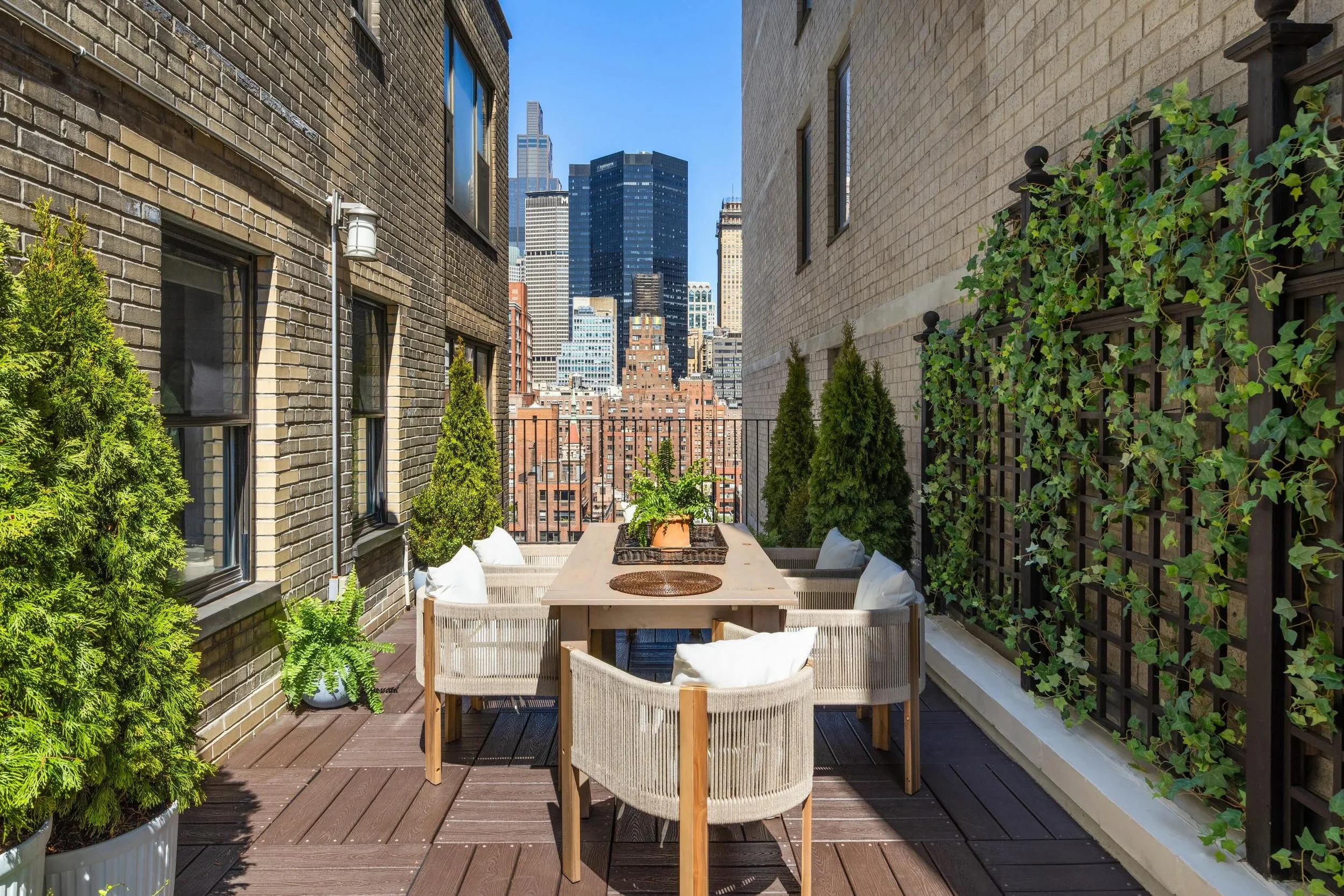 Just Listed - $2,795,000
7 Park Avenue, 18BC
2 Bed | 2 Bath

Debuting on the market for the first time, this exceptional terraced Park Avenue penthouse presents a rare opportunity to own a masterfully renovated residence where expansive outdoor livin