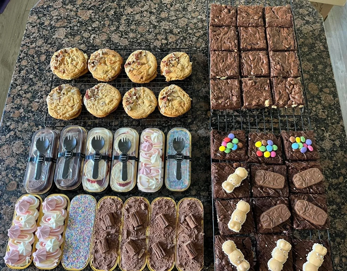 The kitchen has been a hive of activity today getting ready for The Cake Shed this weekend. 

Have a look at the amazing bakes we have for you. 

Along with some firm favourites we have some new bakes with an autumnal feel&hellip;some maple and pecan