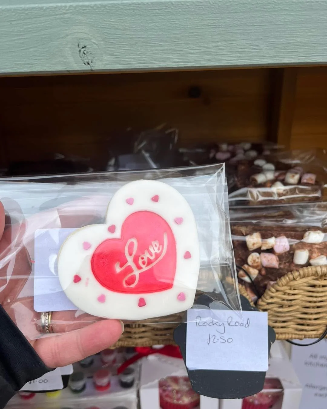 The Cake Shed At Thistlebarrow is open. 

We have a selection of Valentines Day bakes for you. Some make perfect little gifts and others you can just enjoy yourself. 

There is also Brownie and Rocky Road available. 

#cakeshed #thistlebarrowroad #ca