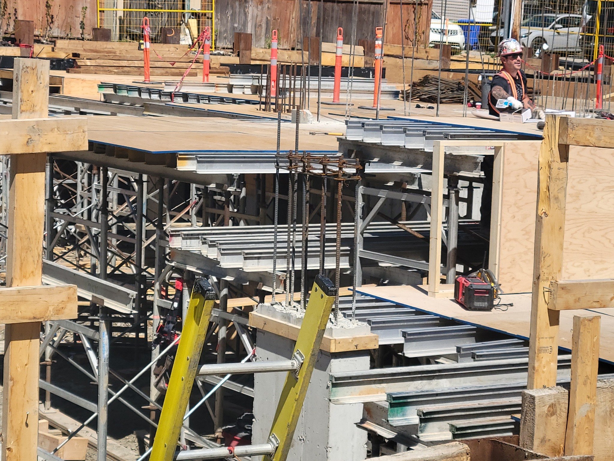 Always impressive to see the craftsmanship and coordination on a build! ~15th Ave