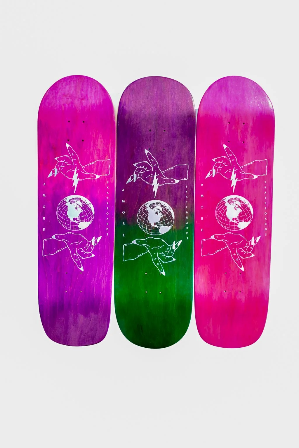 PRE - ORDER ///Shaped deck