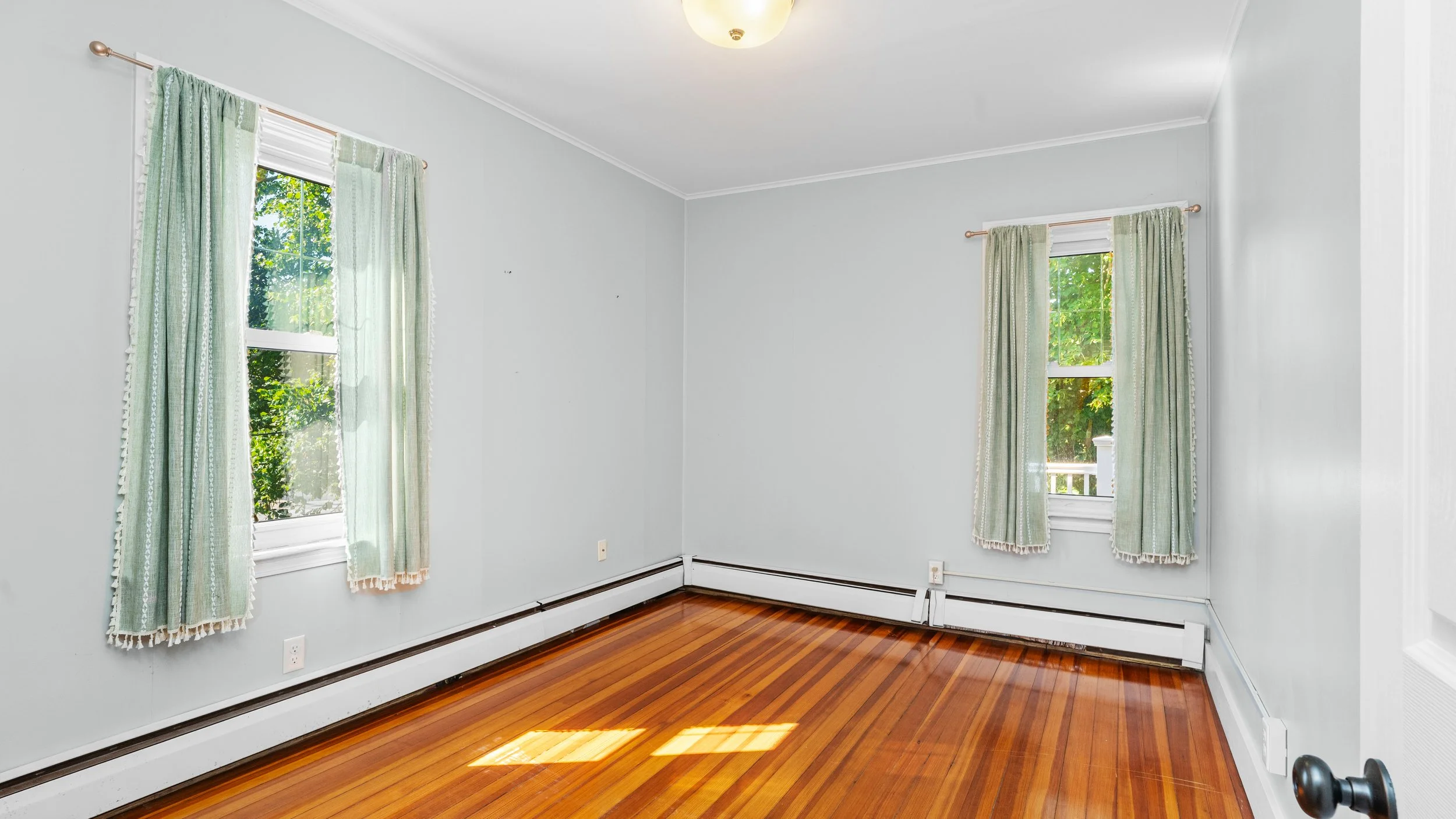25-Bed 1.jpg