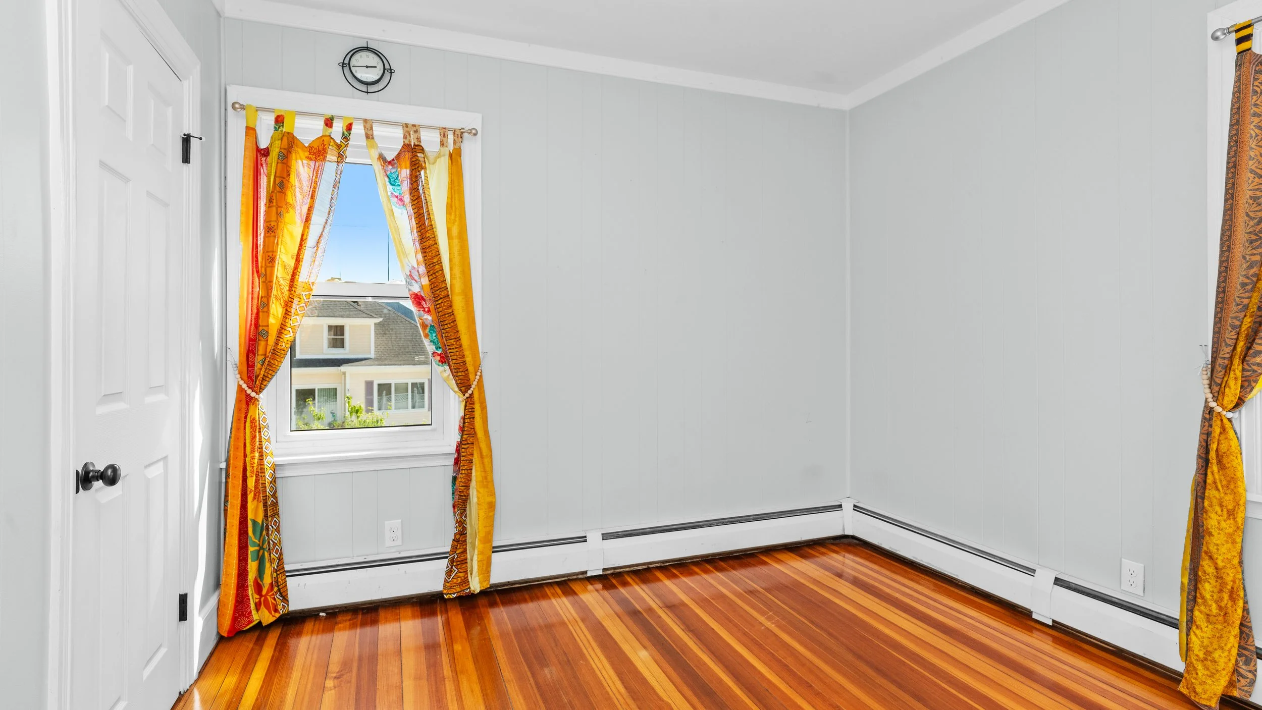 27-Bed 2.jpg