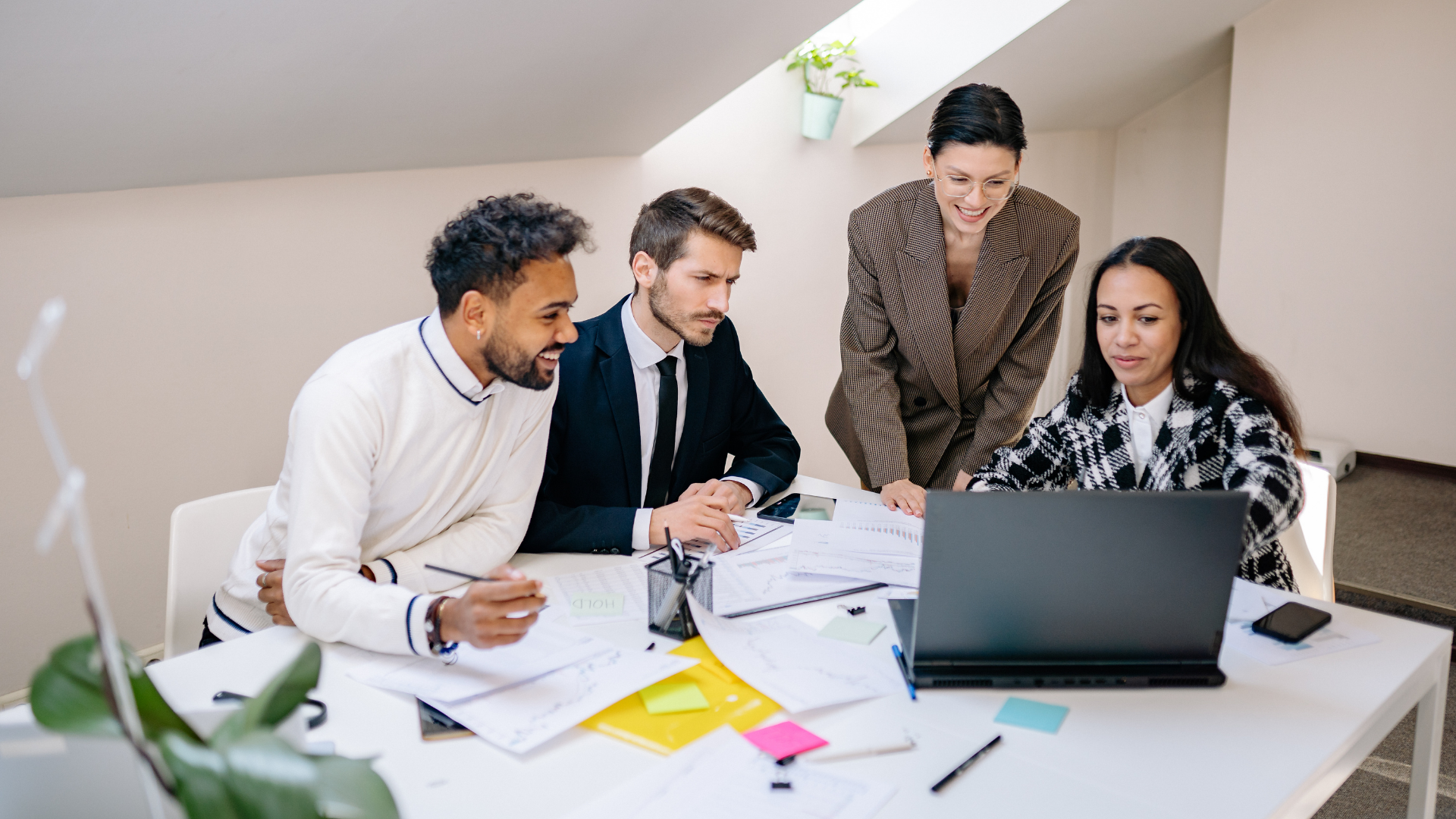 What Rhode Island Law Says About Real Estate Teams: Requirements Every Agent and Broker Should Know