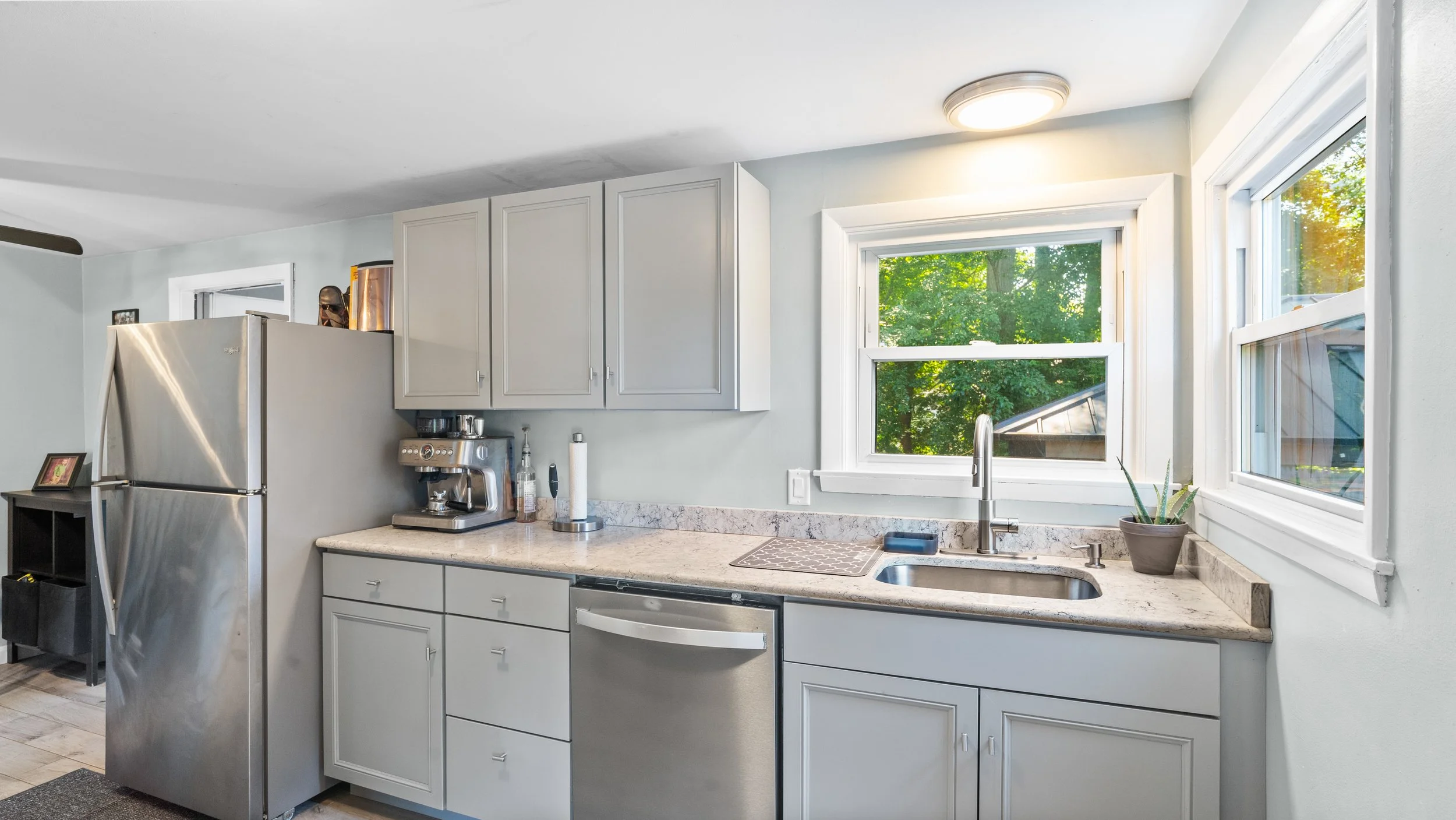 5-Kitchen.jpg