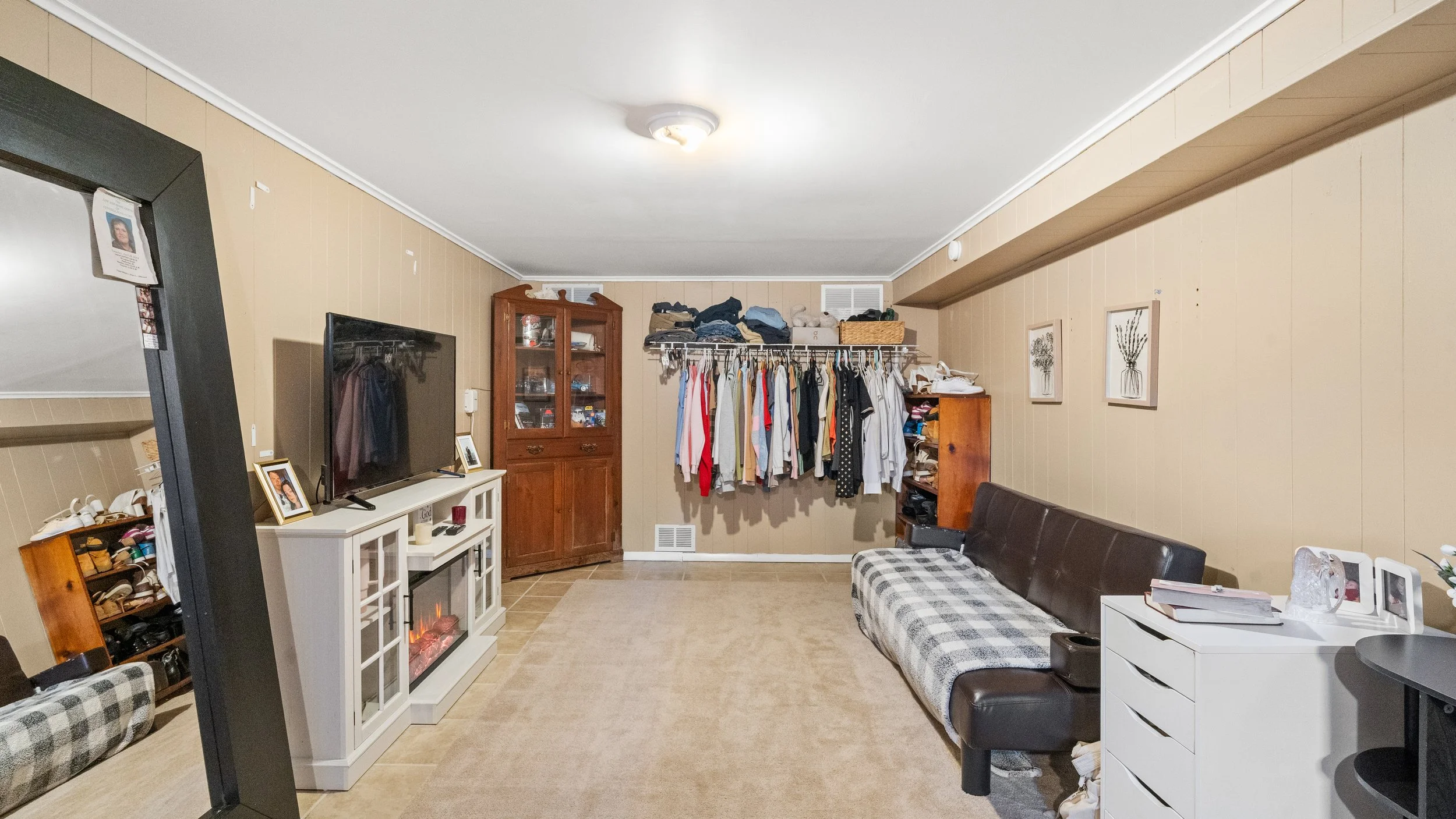 24-Basement.jpg