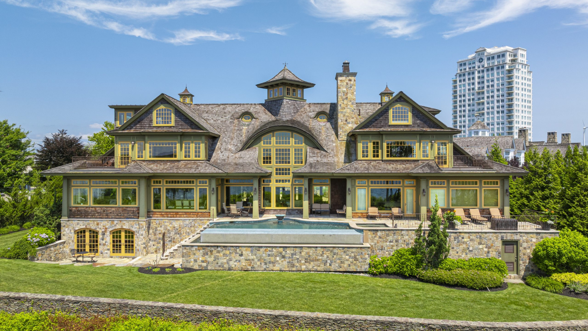 Portsmouth Estate Sells for $6 Million as Newport County's Luxury Market Shows Strength in Mid-July