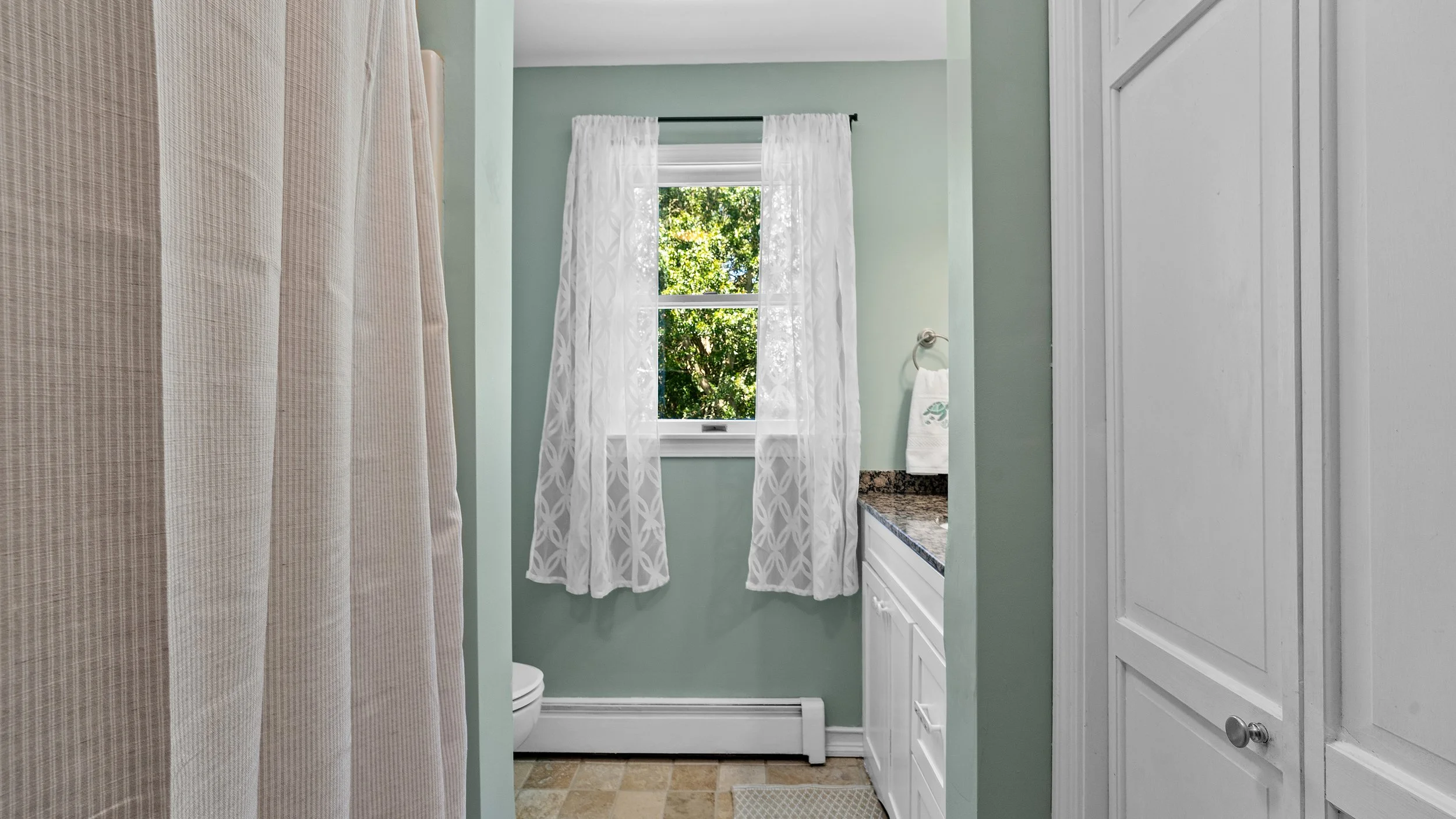 30-Up Bath.jpg