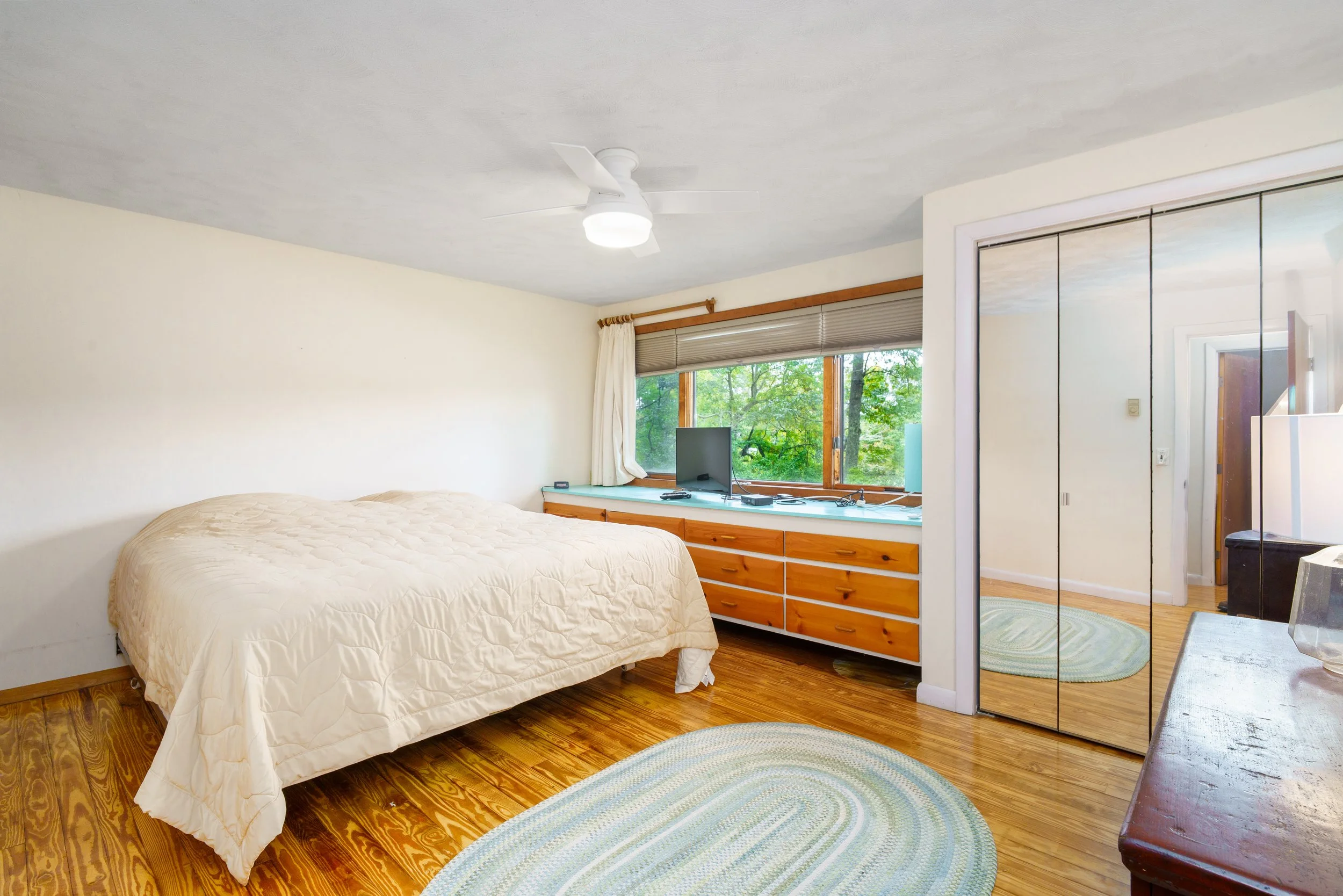 14-Bed.jpg