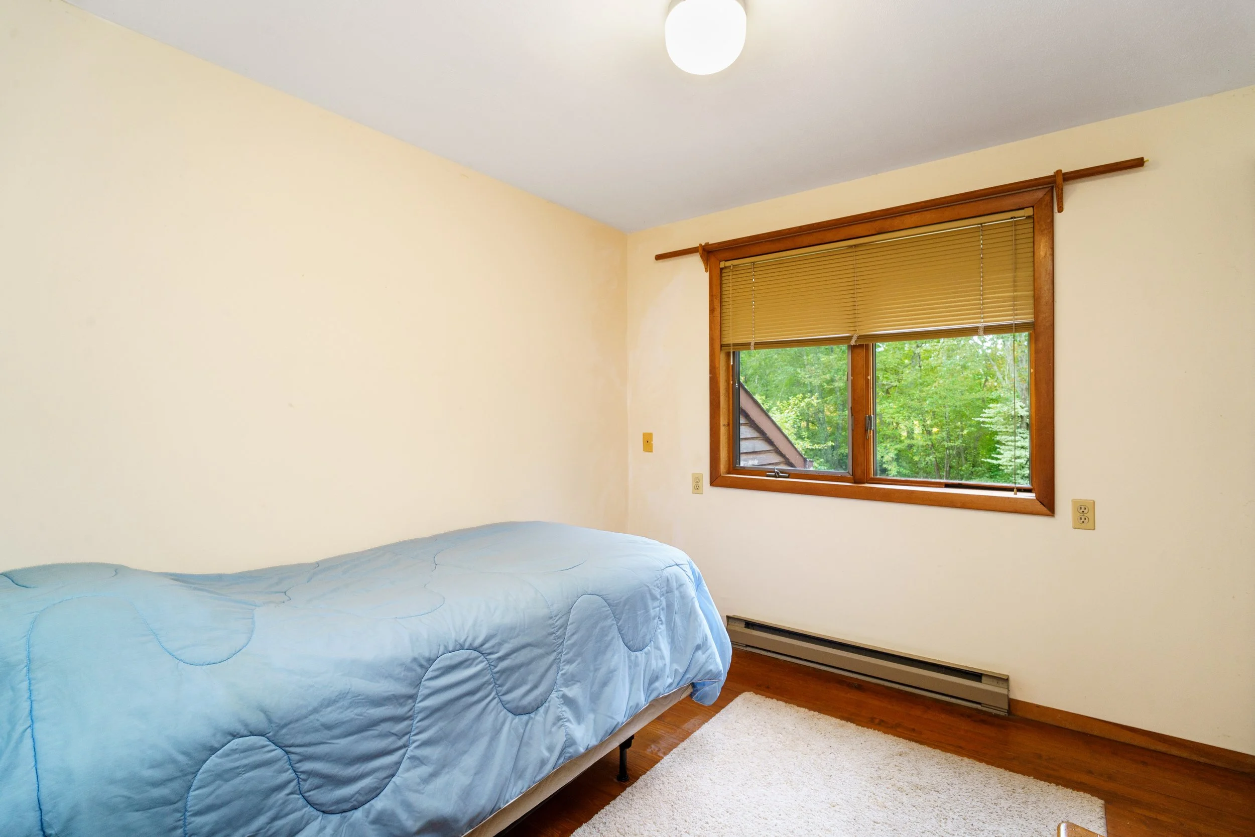 15-Bed 2.jpg