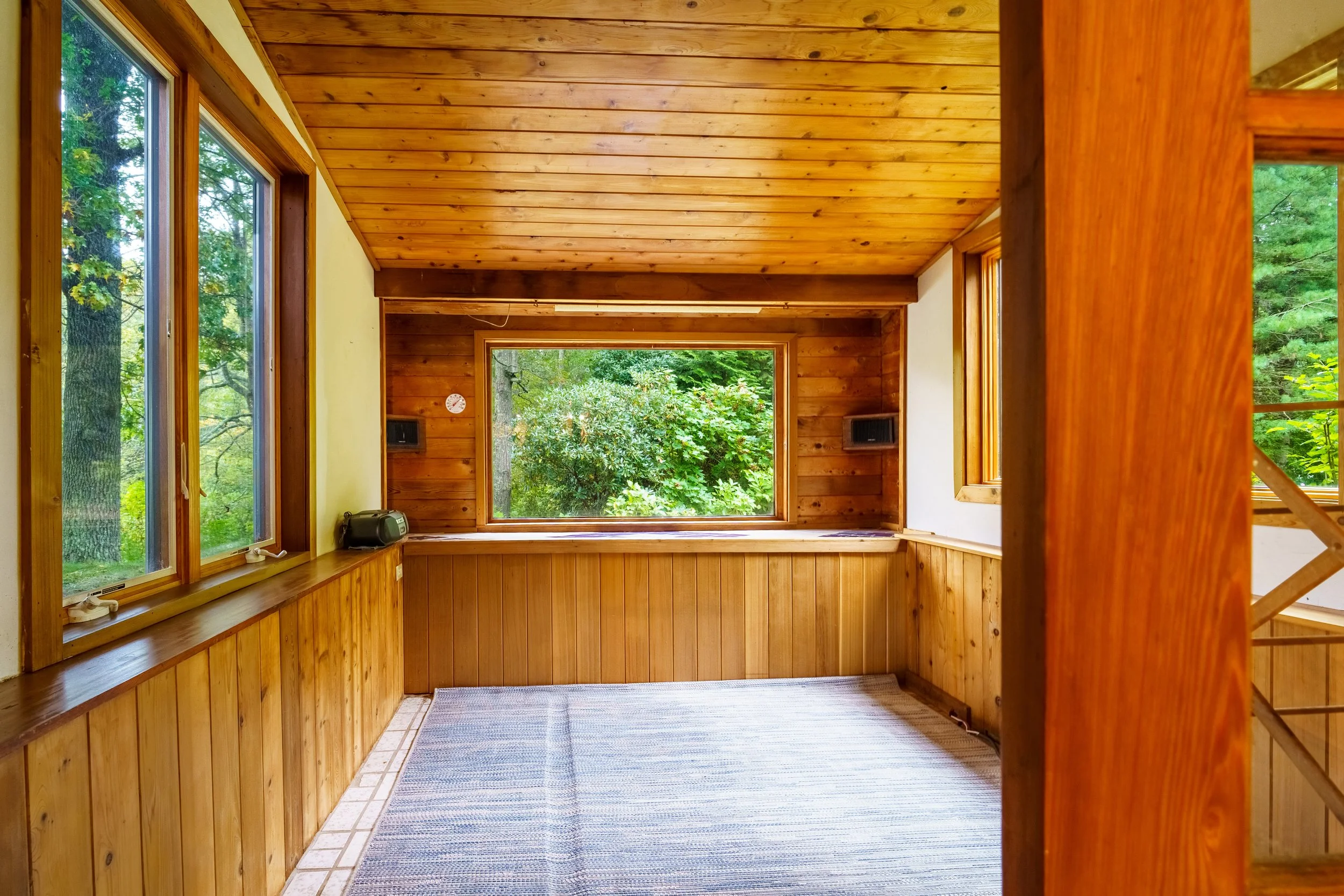 21-Sun room.jpg