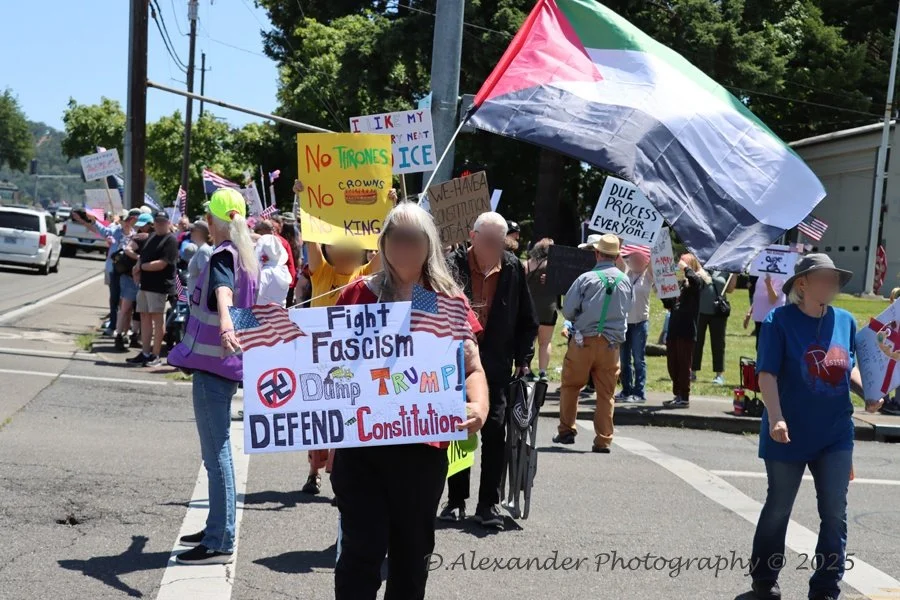 06 14 25-NoKingsProtest_DAlexander_2713_4 x 6 150dpi.jpg