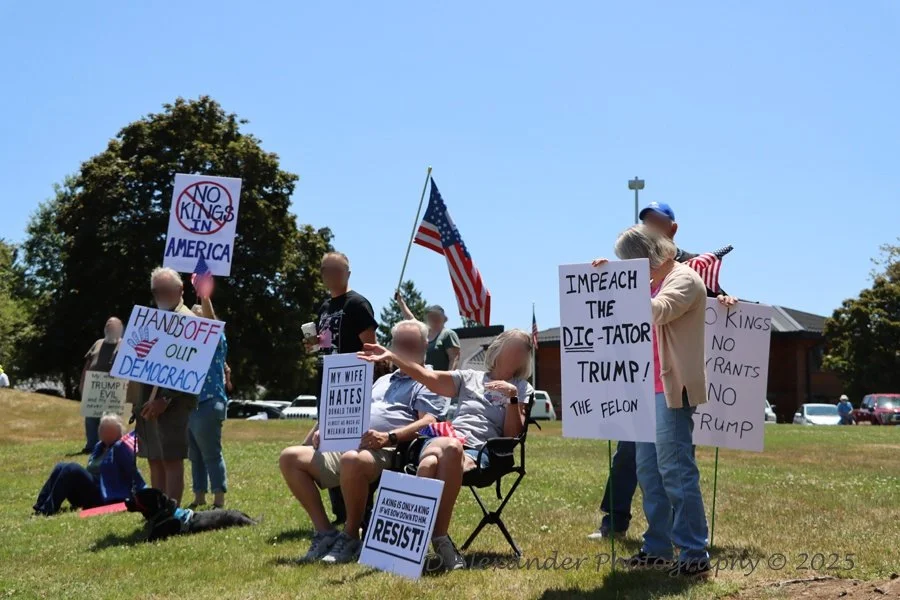 06 14 25-NoKingsProtest_DAlexander_2753_4 x 6 150dpi.jpg