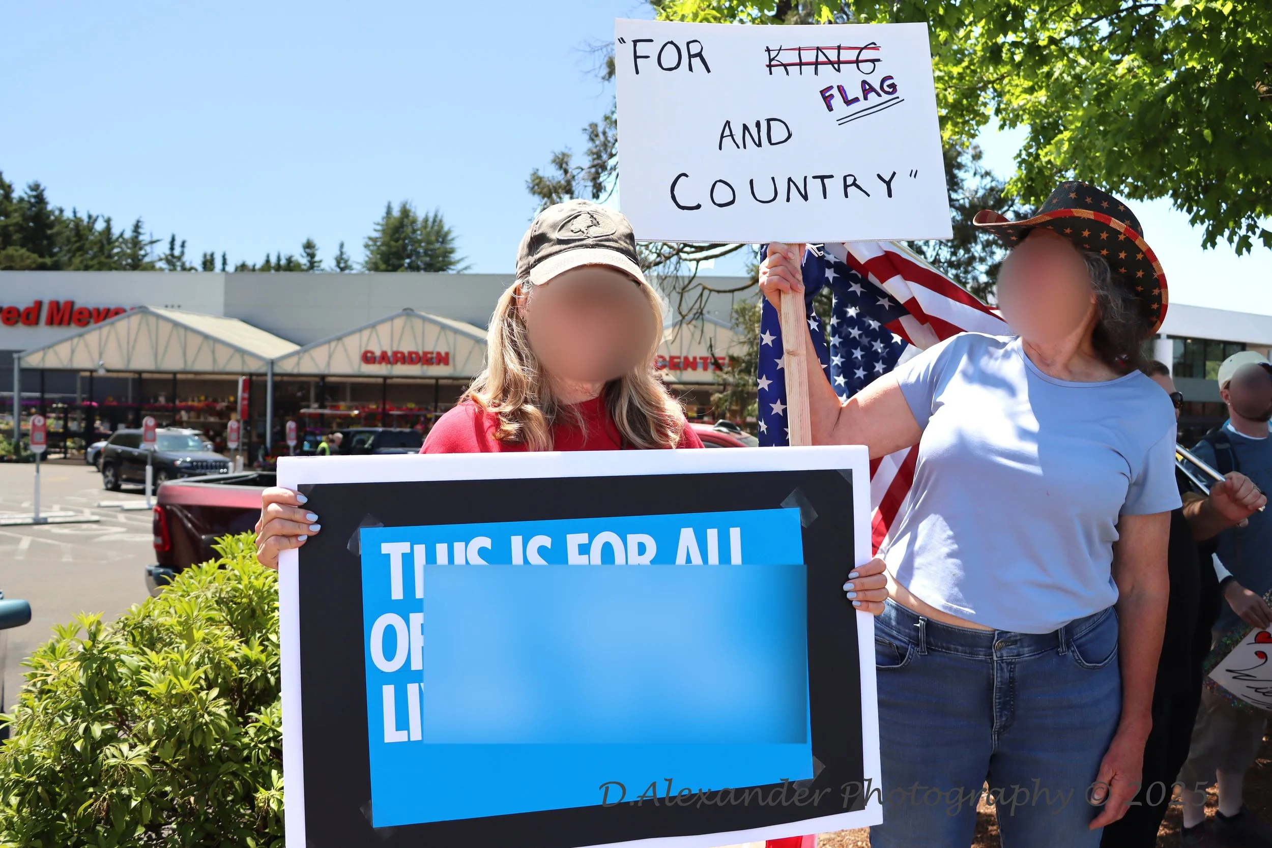 06 14 25-NoKingsProtest_DAlexander_2686_4 x 6 150dpi.jpg