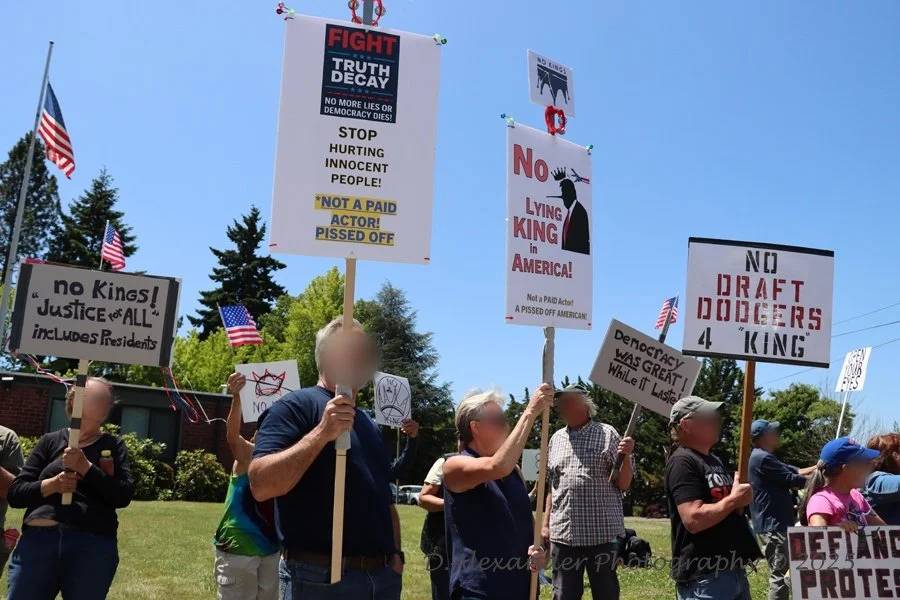 06 14 25-NoKingsProtest_DAlexander_2725_4 x 6 150dpi.jpg