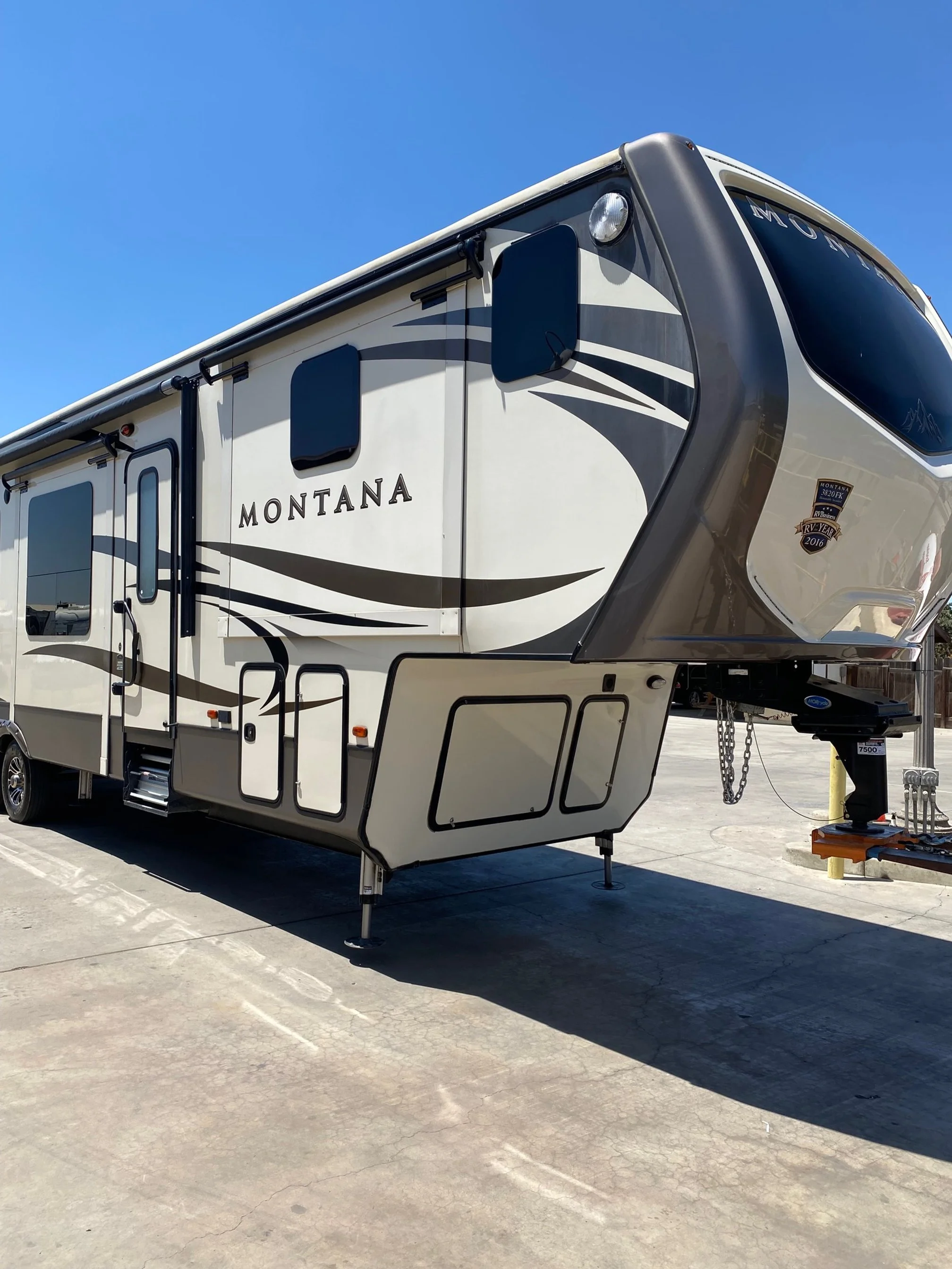 2016 Keystone Montana 3820FK