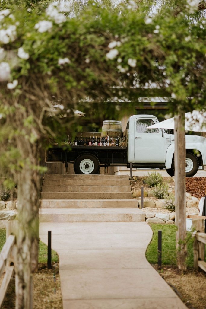 27Vines_FlowerTruck_04.jpeg