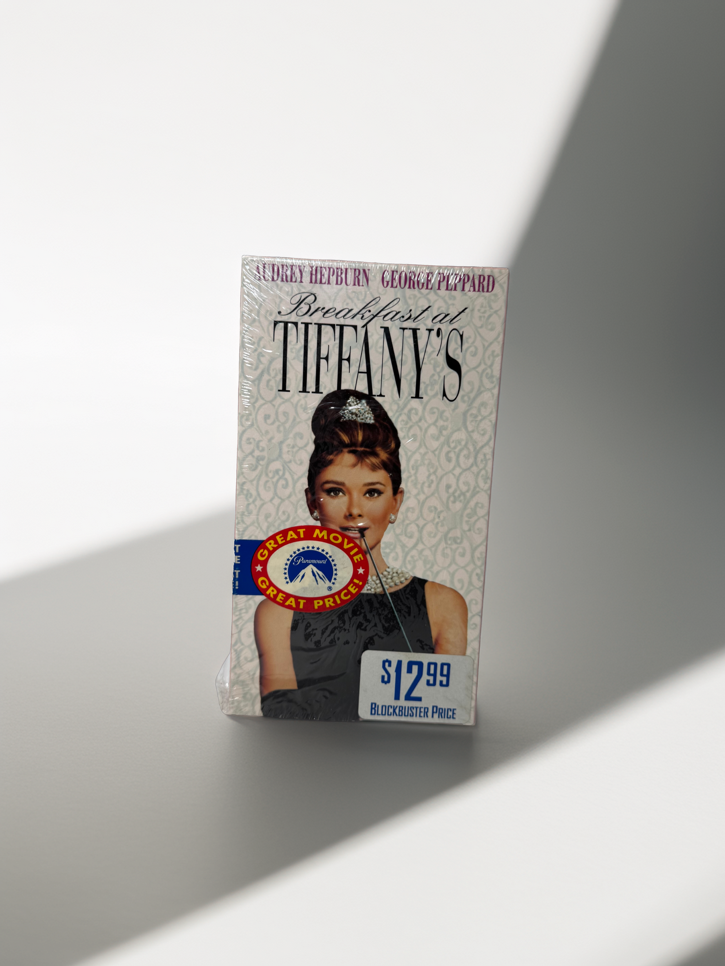 THE BREAKFAST AT TIFFANY'S VHS