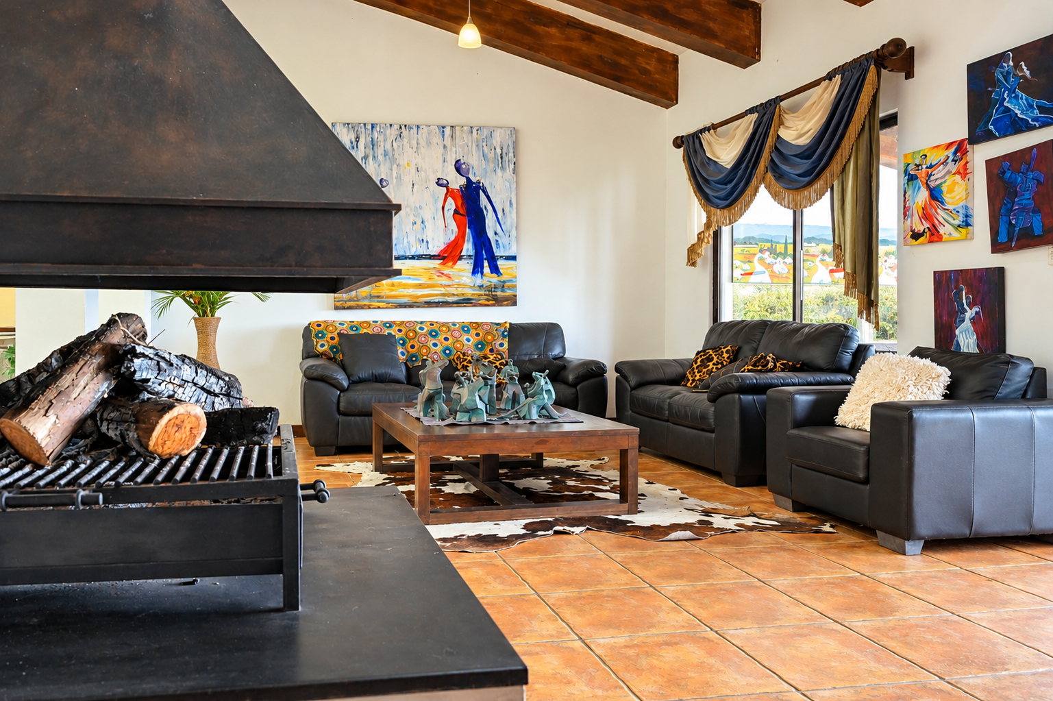 Salón rústico con chimenea y arte (1).png