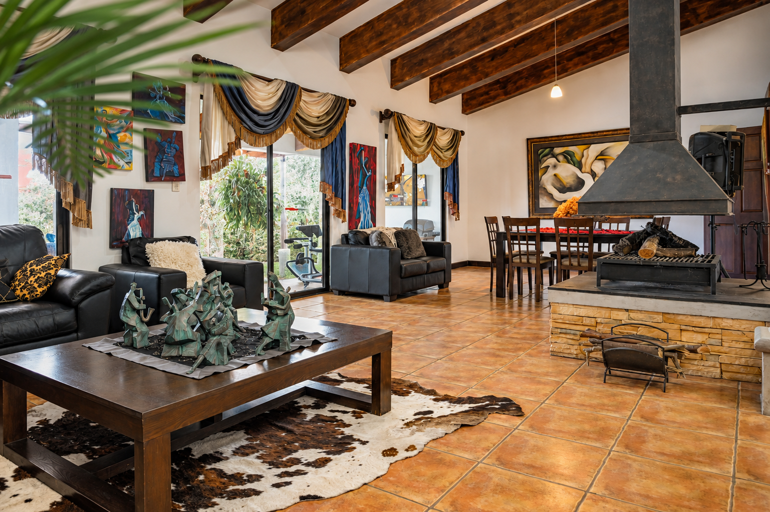 Salón rústico con chimenea y arte.png