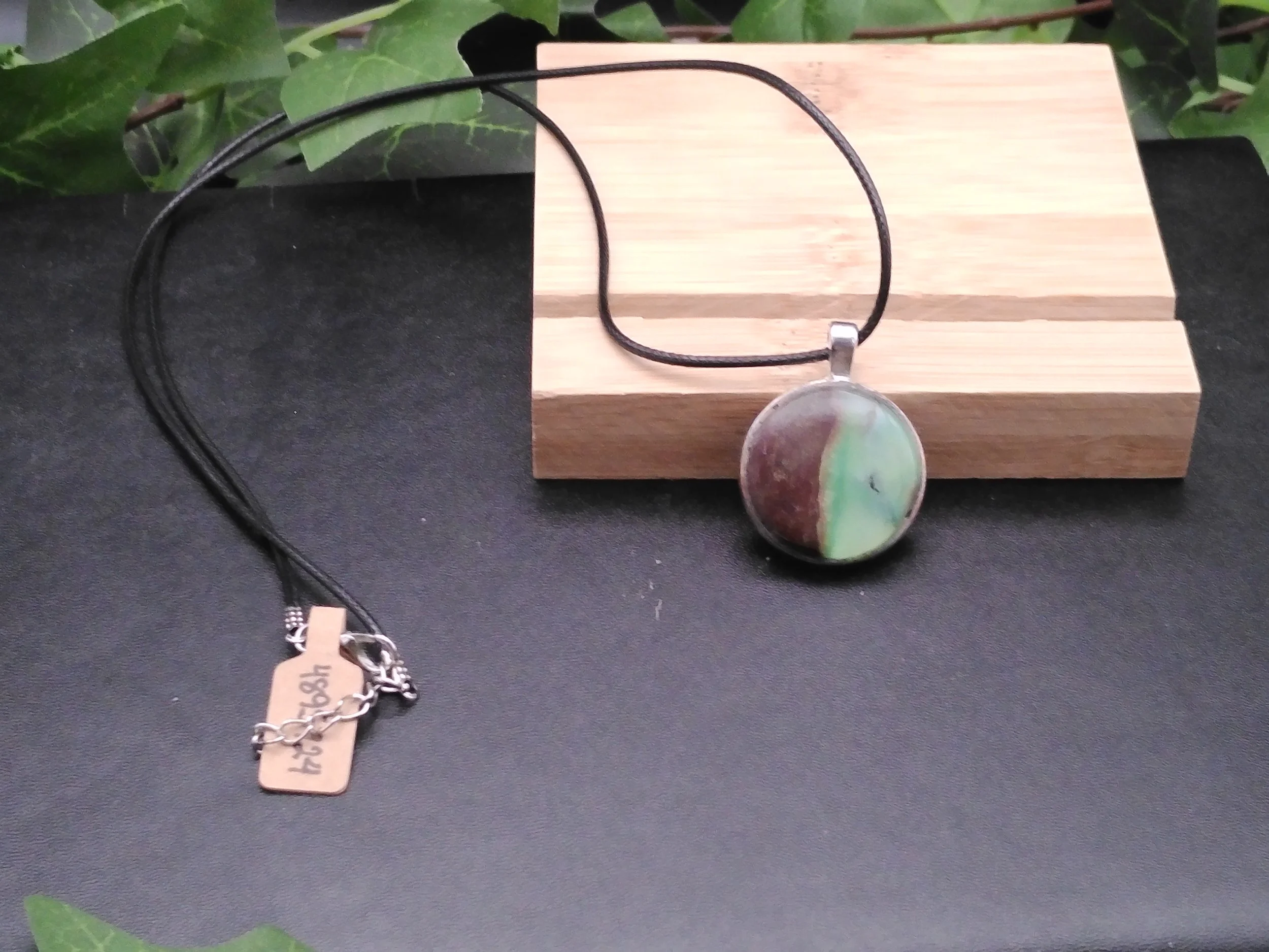 Chrysoprase in silver