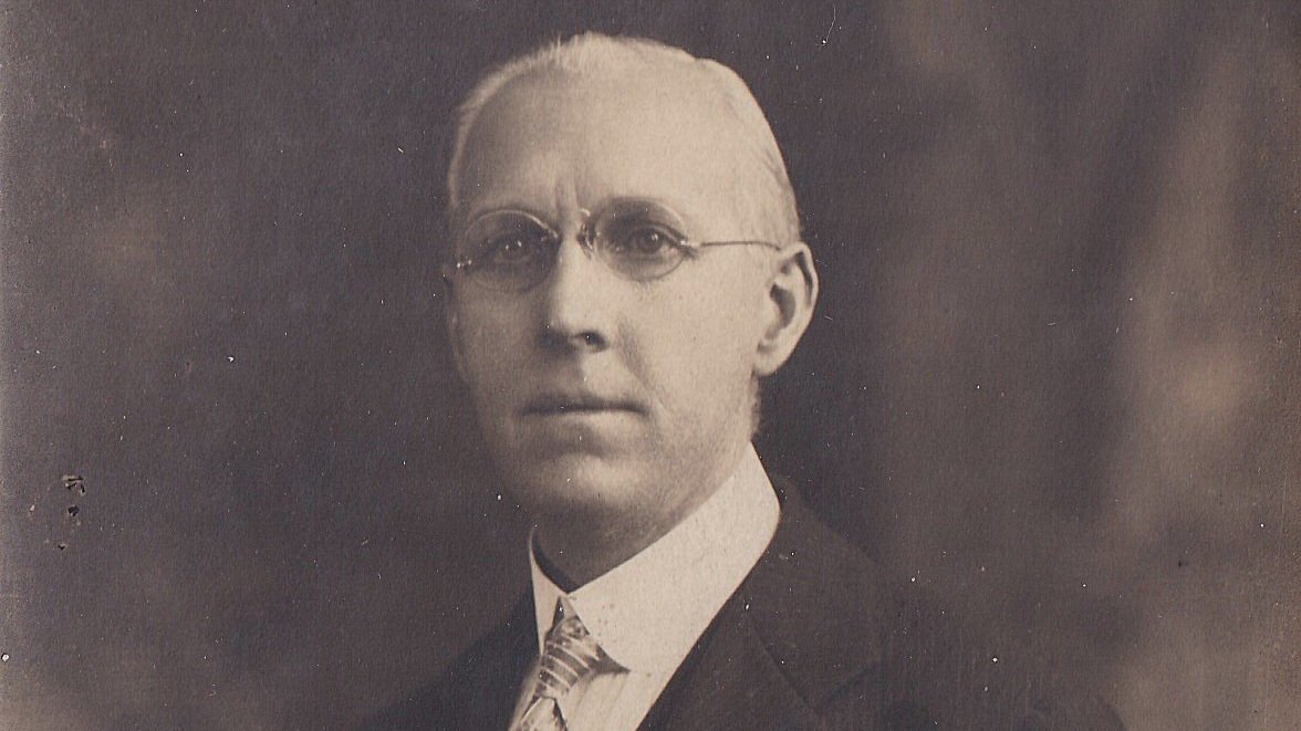 Arnold Avery professional photo