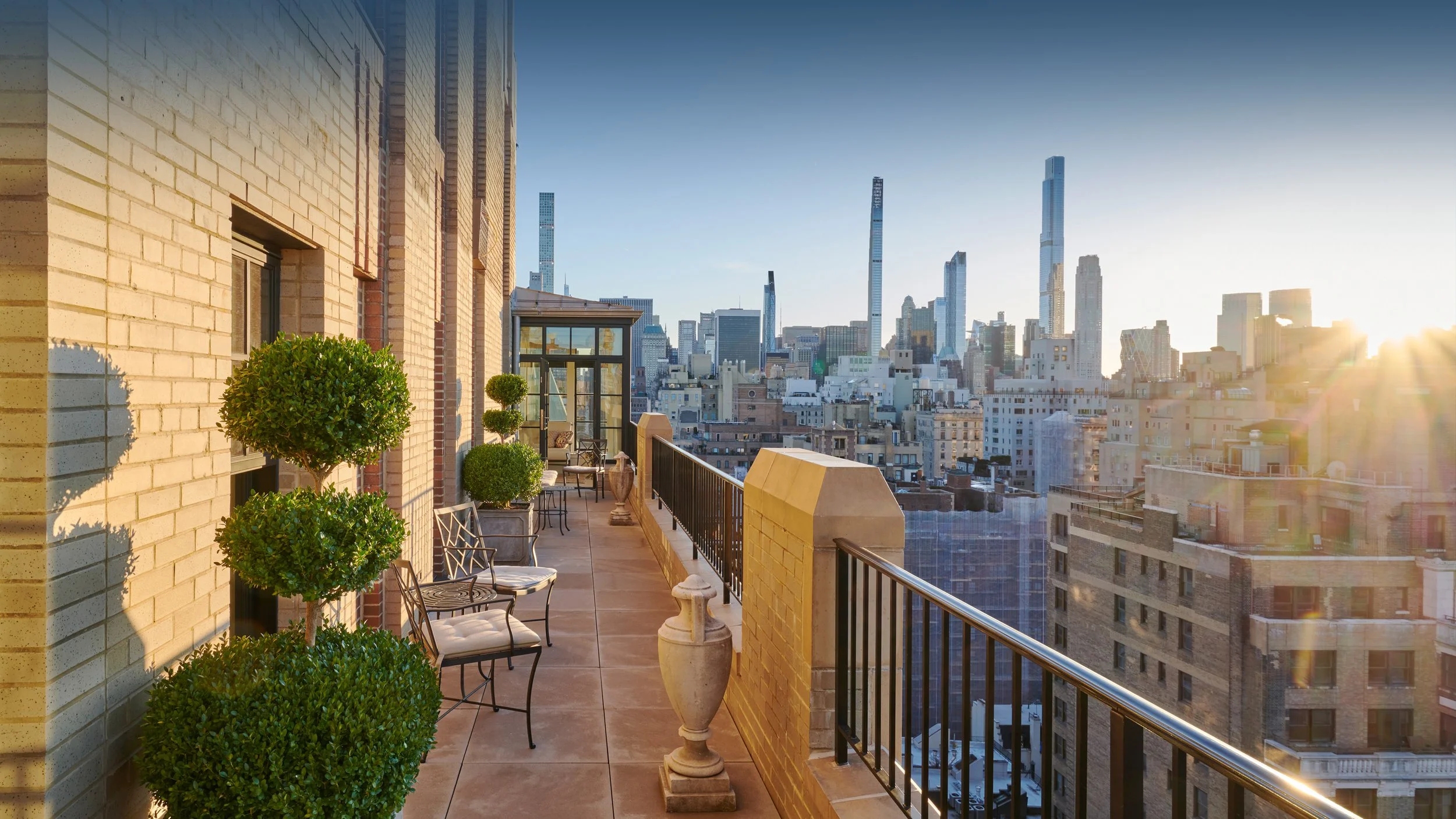 Carlyle Exterior_01.jpg