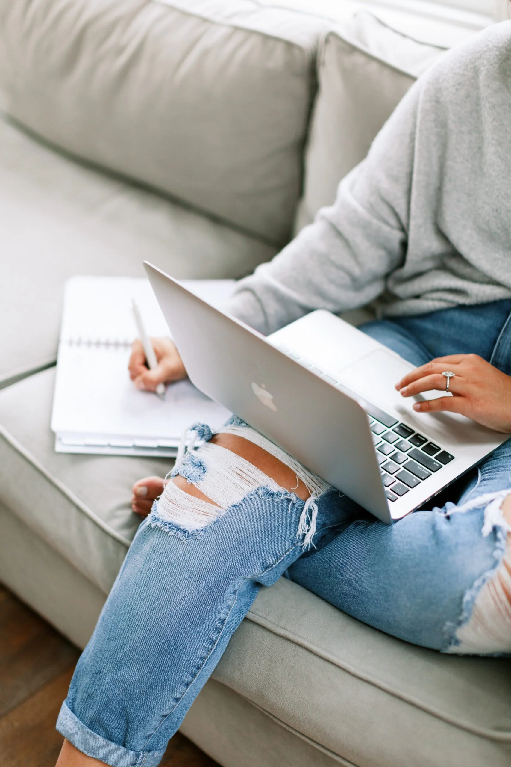 11 Tips & Tools To Balance Part-Time Work With Motherhood