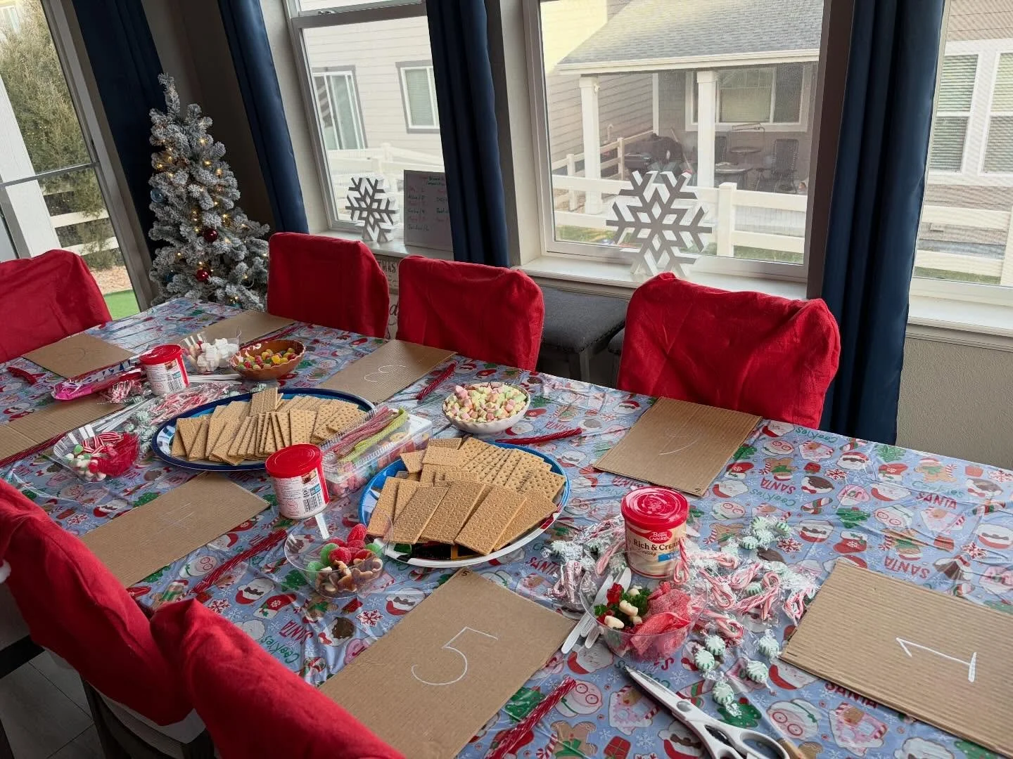 Gingerbread house competition night was a success 👏