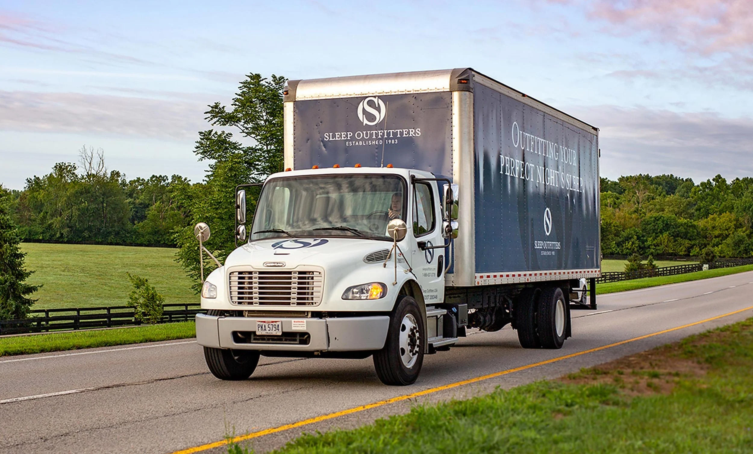 sleepoutfitter_truck.jpg