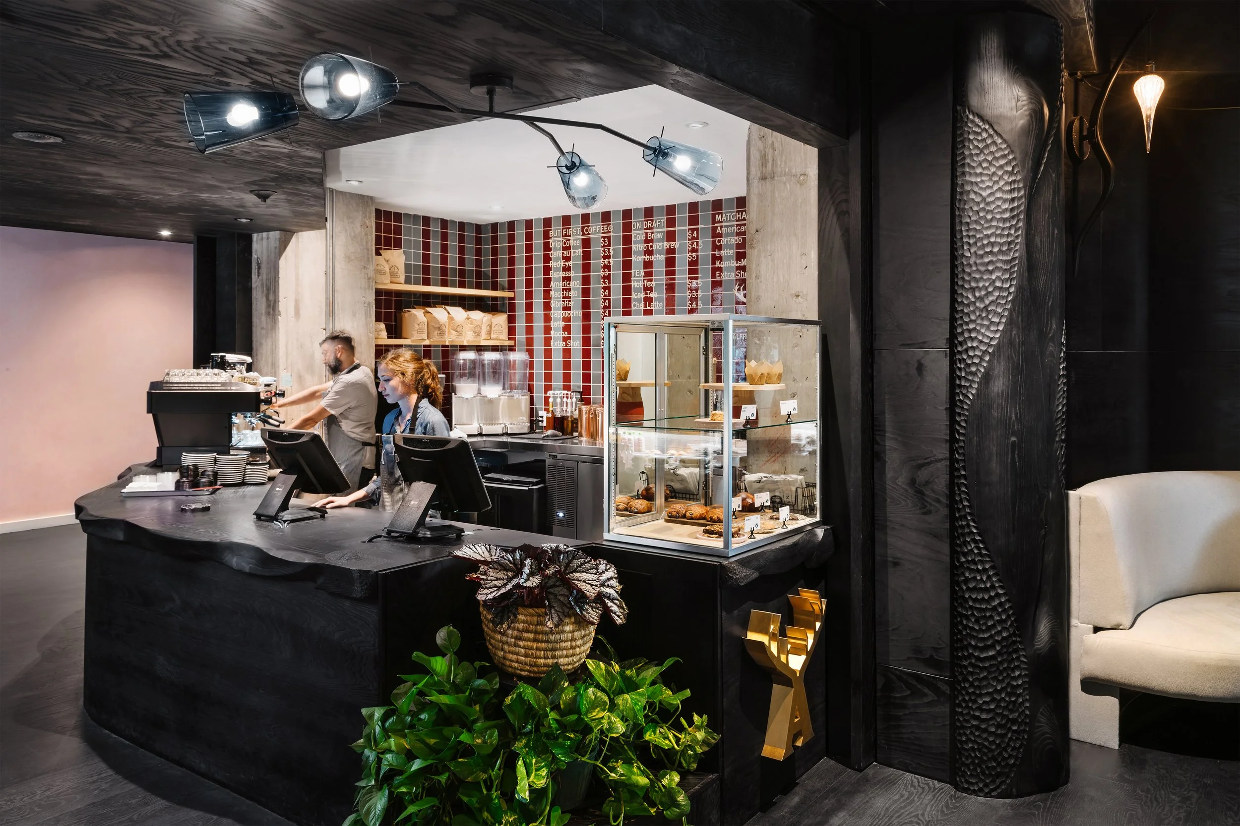 Alfred Coffee at The Line
2018
_
Alfred Coffee at The Line Austin features with
sculptural black timber by Texan artist Michael
Wilson.
_
Sydell
_
Michael Hsu Office of Architecture
photography by Chase Daniel .