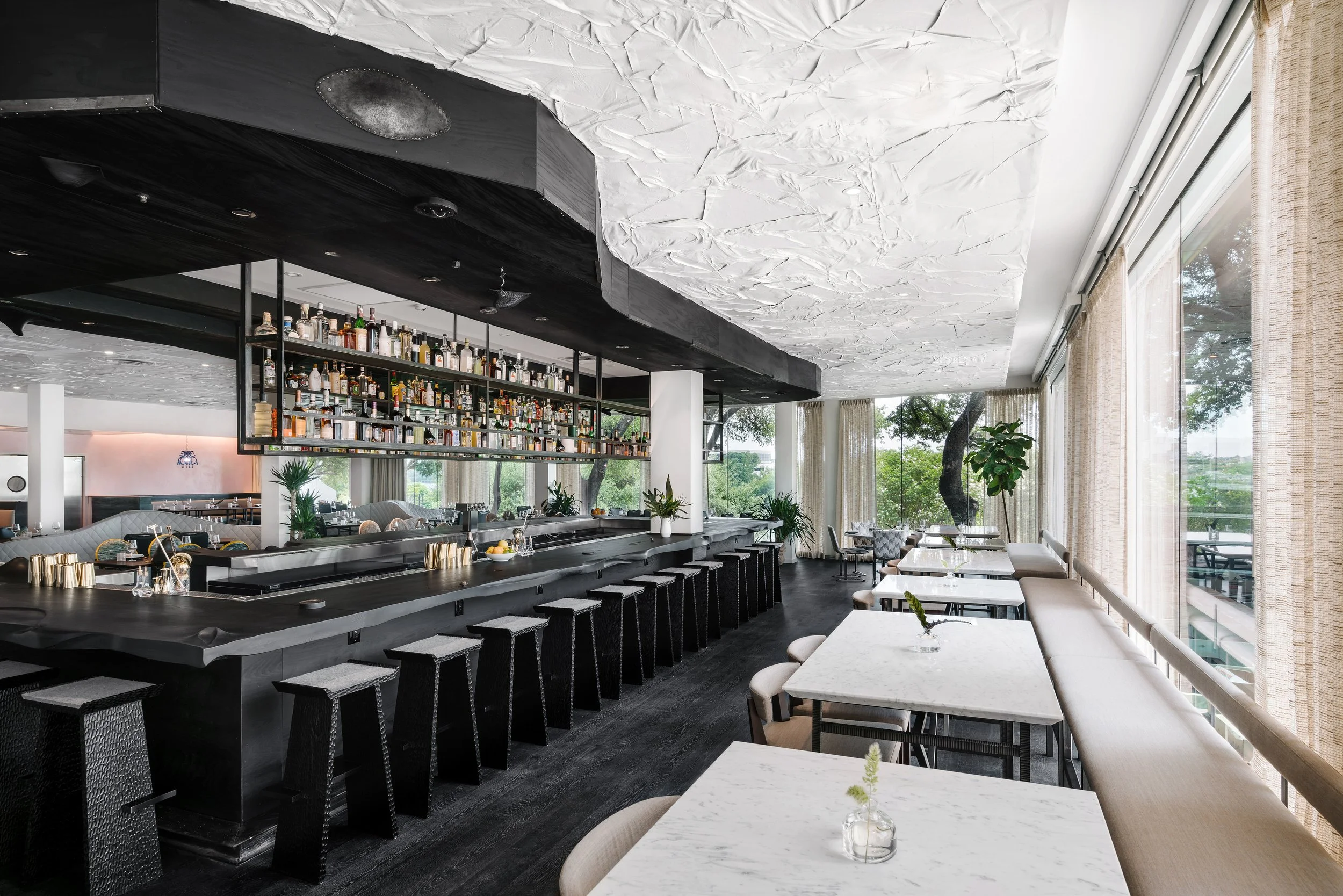 Arlo Grey at The Line
2018
_
Arlo Grey is the hotel’s lakeside restaurant by
Top Chef winner, host and cookbook author
Kristen Kish. The custom woodwork by artist
Michael Wilson explores tribal symbolism
through both western and eastern motifs.
_
Sy