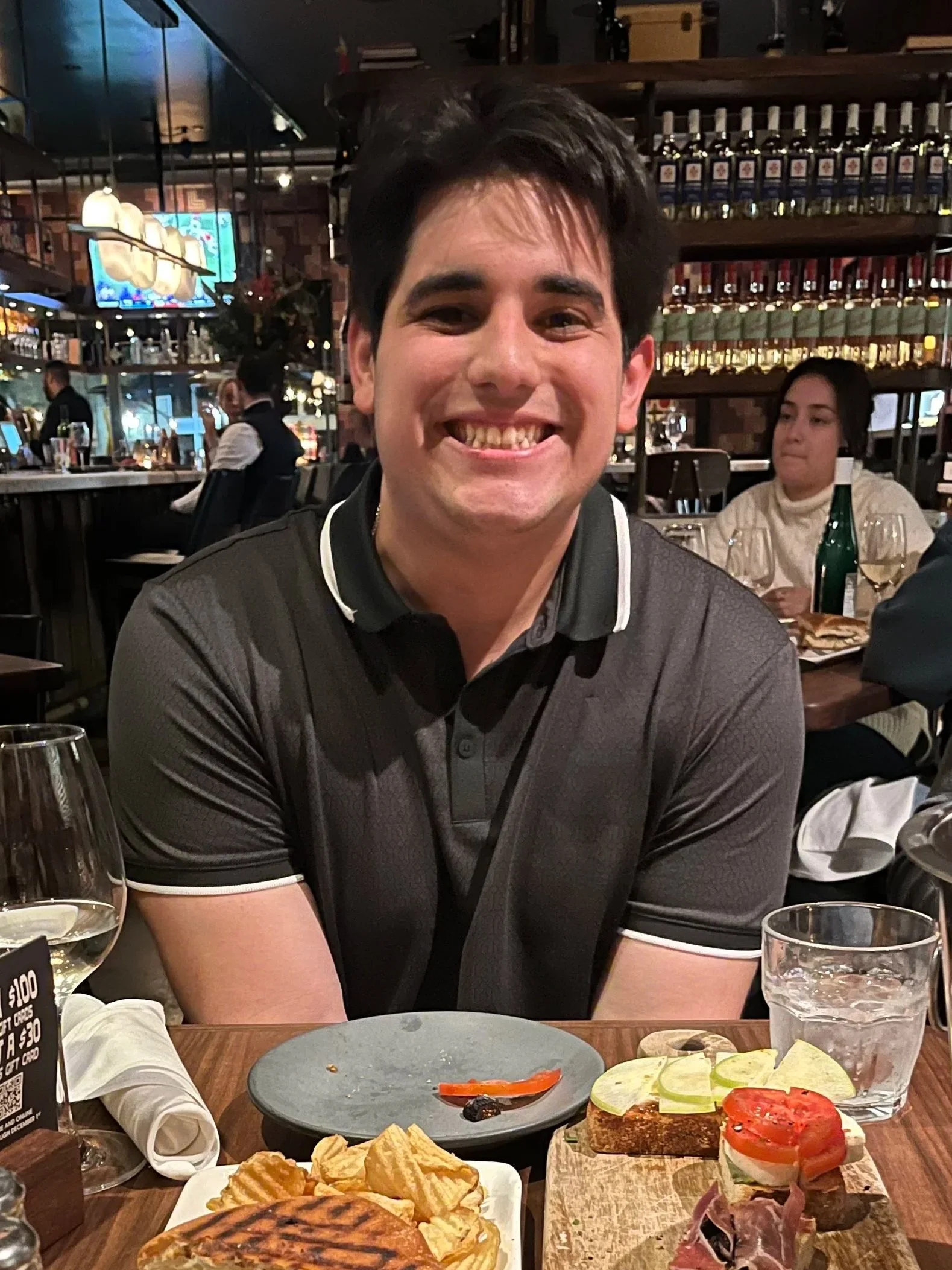 Hi I’m Eizik. I like my girlfriend she’s so pretty and beautiful.. did I mention I have a girlfriend. 