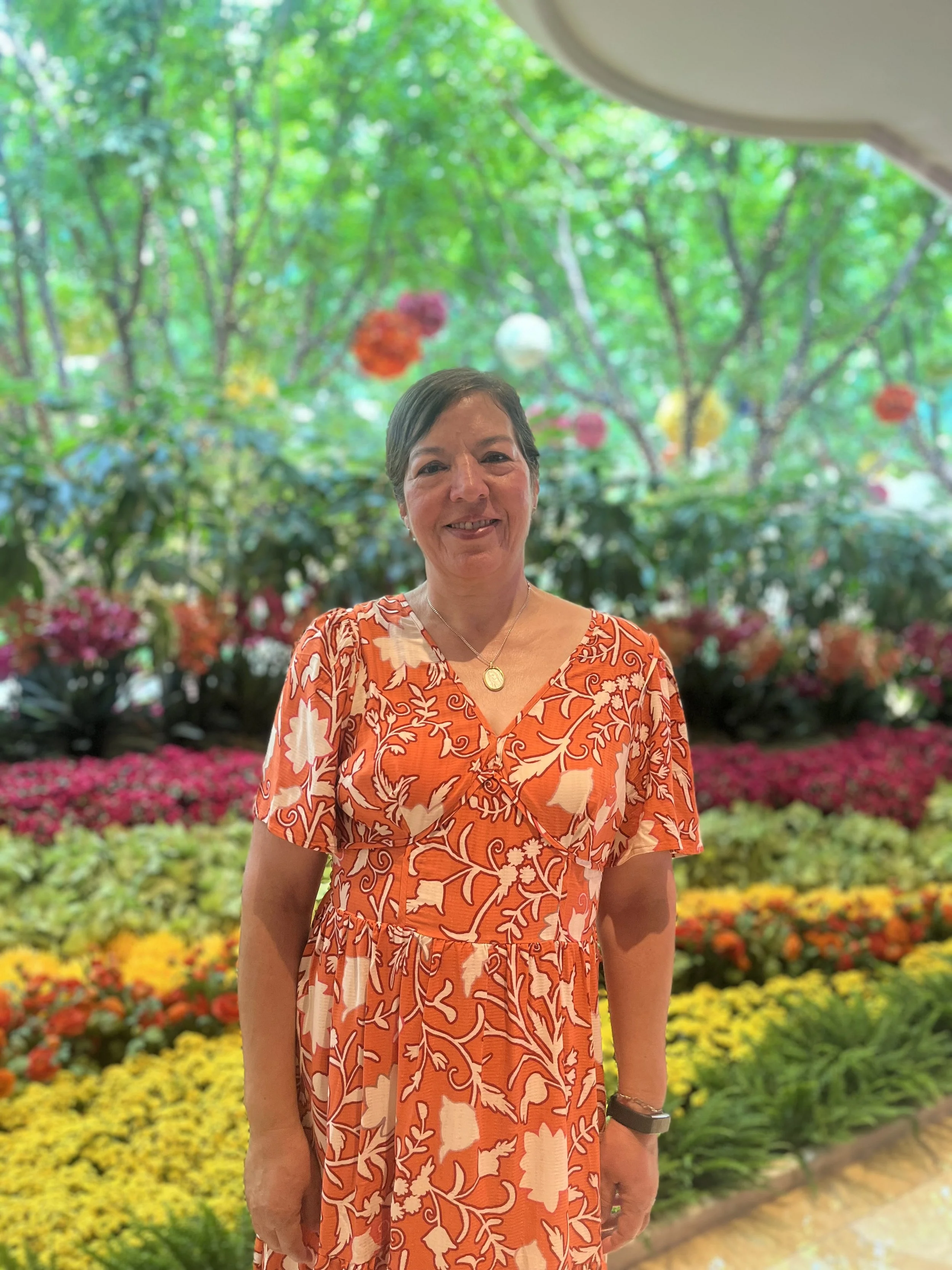 Hola! Soy Martha, mama de Sofia. Estoy muy emocionada por la apertura del proximo negocio que esta por abrir mi Sofi. Los invito a probar los diferentes cafes que estaran a la venta y asi apoyaremos este emprendimiento.