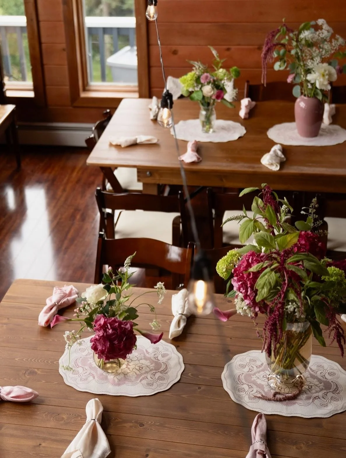 We love when a photographer captures our tables and chairs in their best light. 

📸: @bri.took.that 

#thelovelyeventrentals #thelovelyeventrentalco #alaskaweddings #eventrental #eventrentalsnearme #alaskaeventrentals #2026bride
