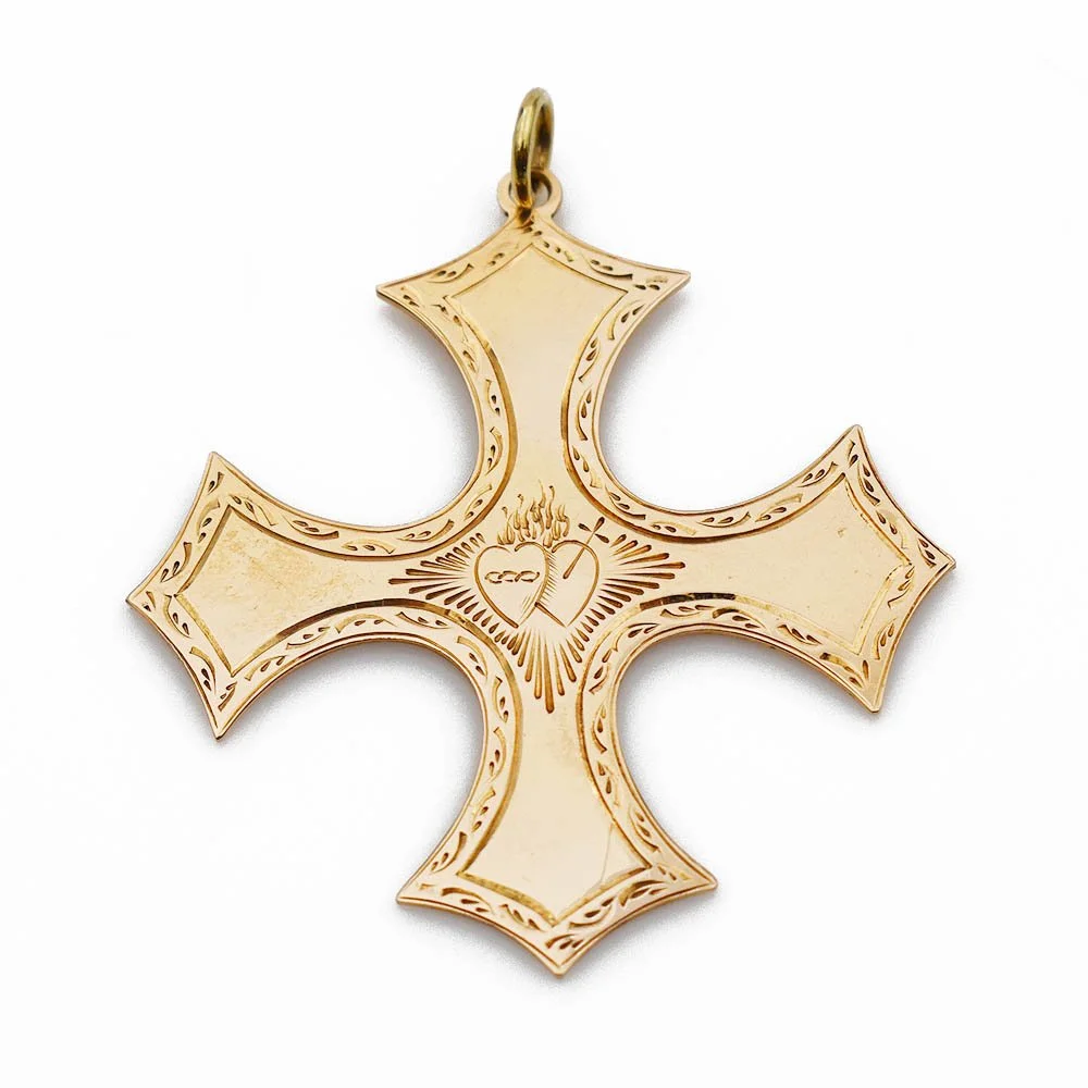 Antique Engraved Maltese Cross Pendant Gold