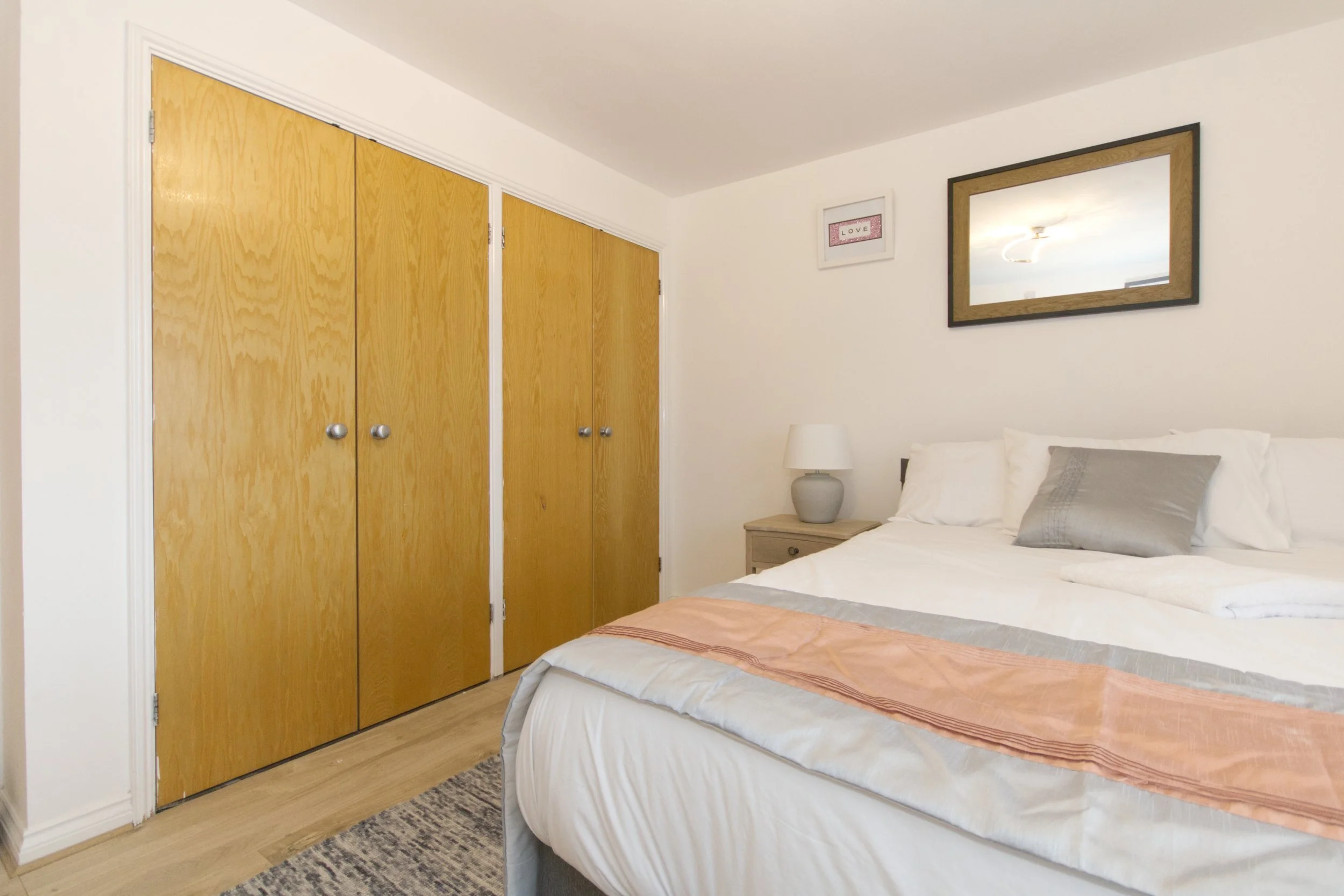 ROOM 03  master02.jpg