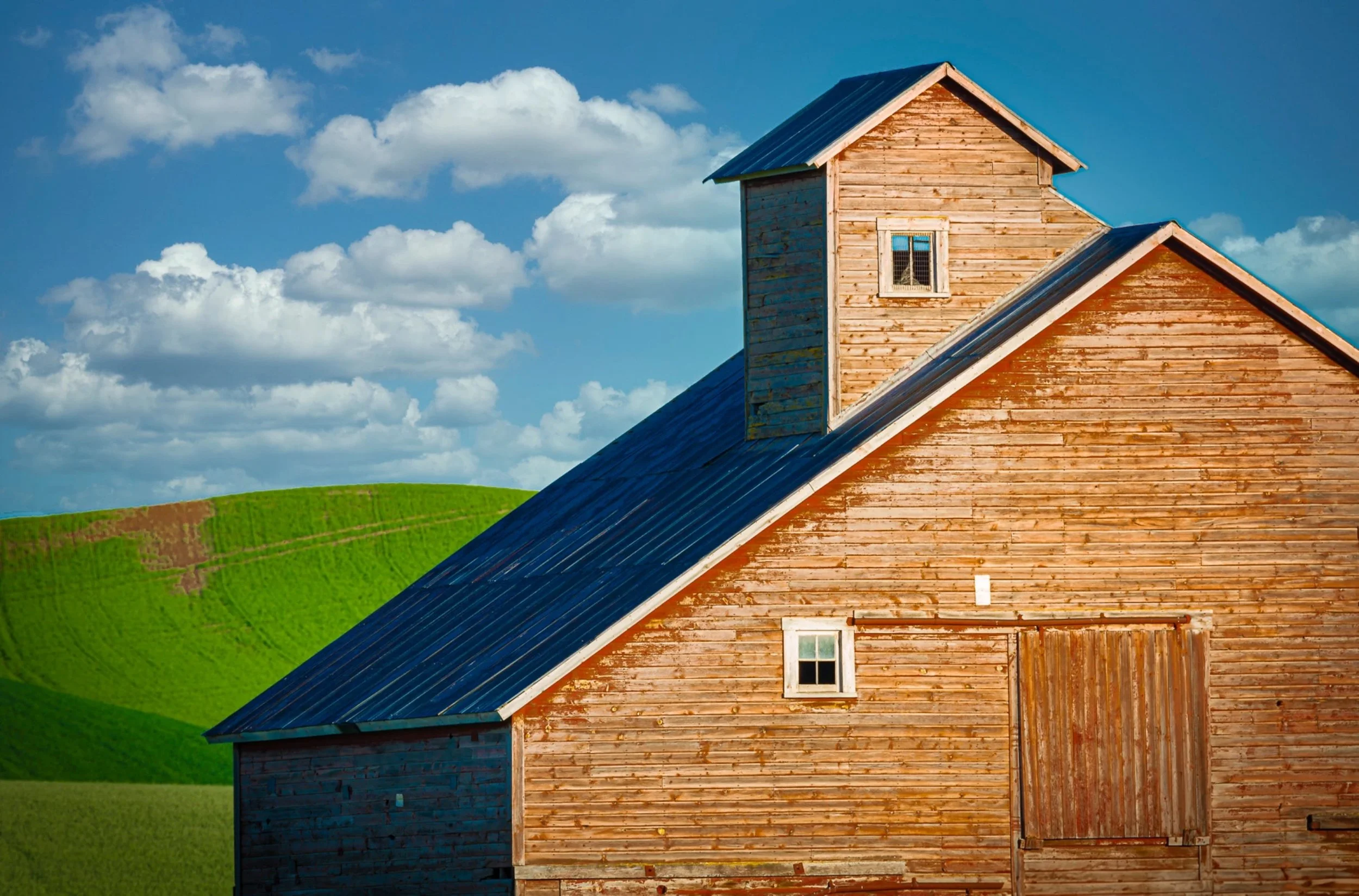 fairbarn-barn.jpg