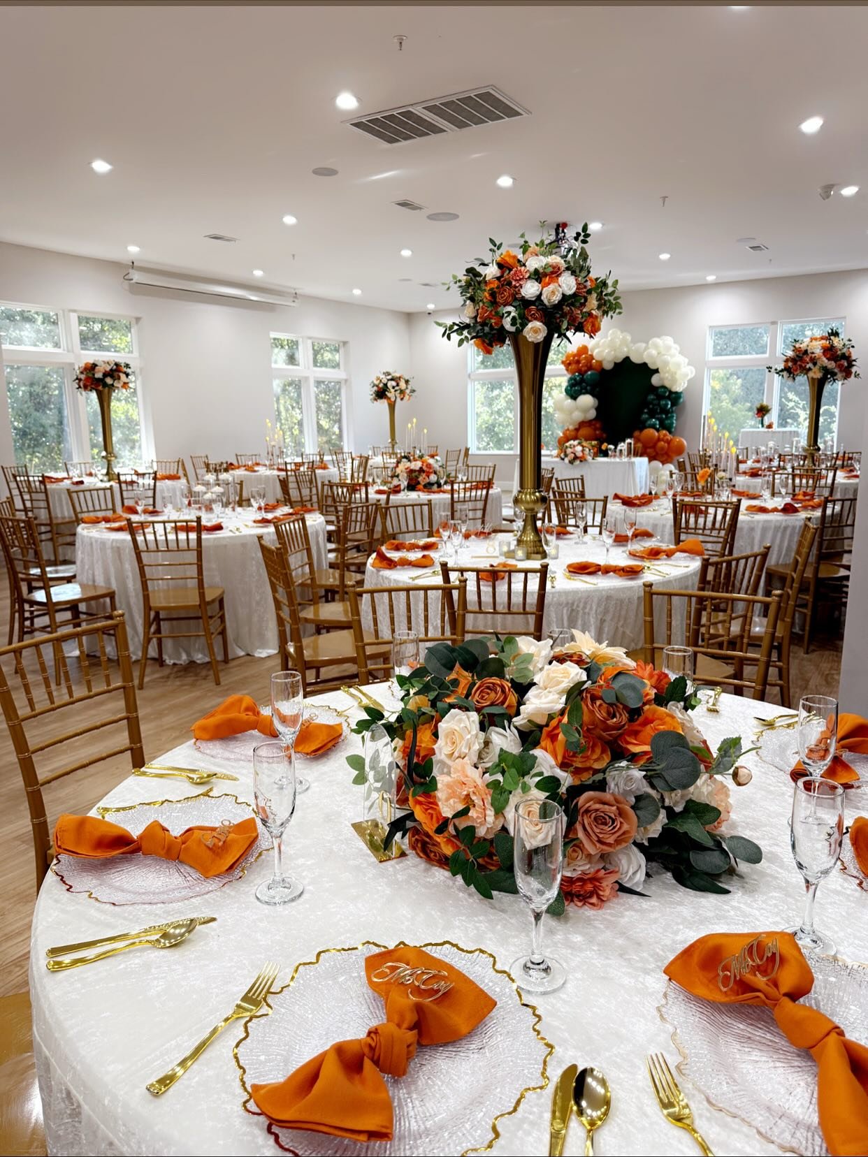 Love Is A Beautiful Thing With You &ldquo;Fall&rdquo; In Love With Your Forever Person 🧡🍂🍁🍃

Congratulations To The McCoys 💍🧡

 #charleston #columbiasc #eventplanner #eventdesigner #weddingd&eacute;cor