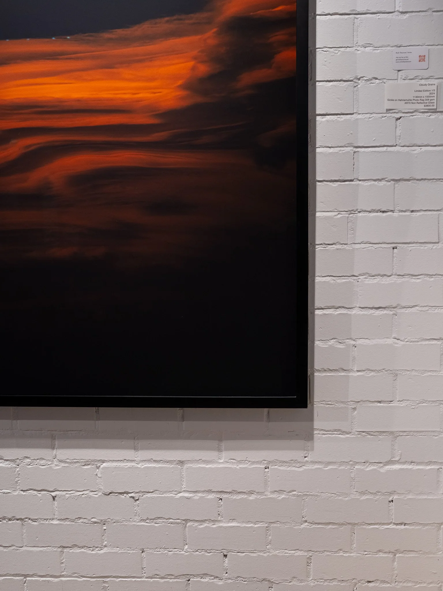 Box frame in AR70 Non reflective glass