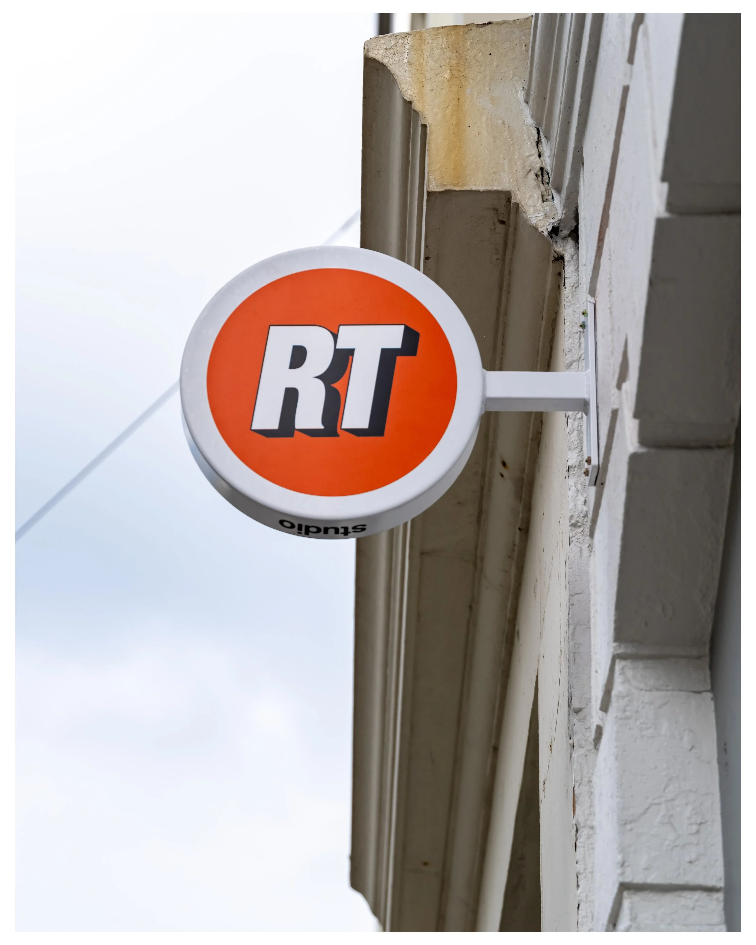 close up sign rt.jpg