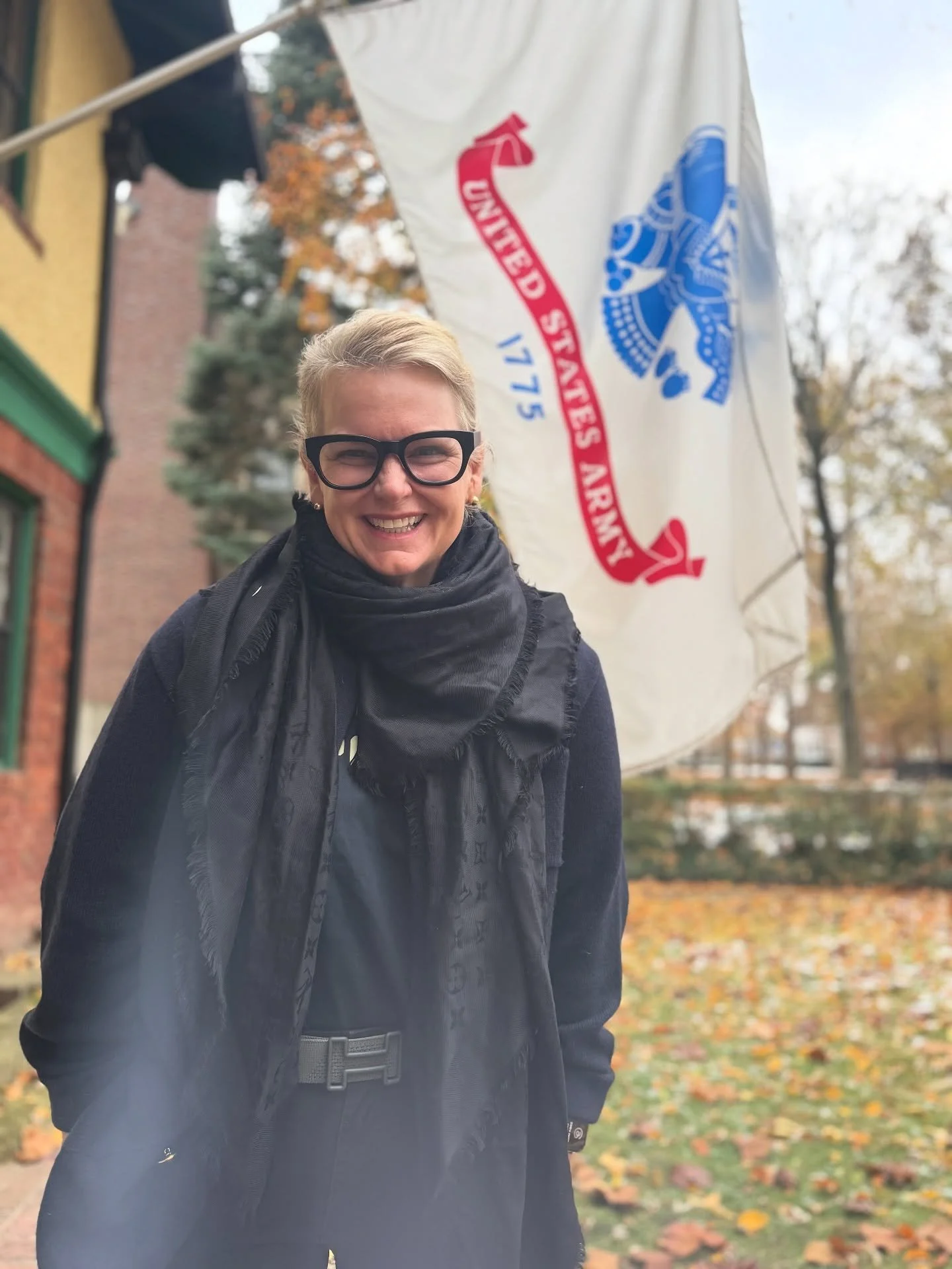 Happy Veterans Day to my favorite veteran @kris.and.dave - thank you for your service and continued service. We all love you. 💙❤️

Tag your favorite veteran in the comments below. Thank you all for your service.