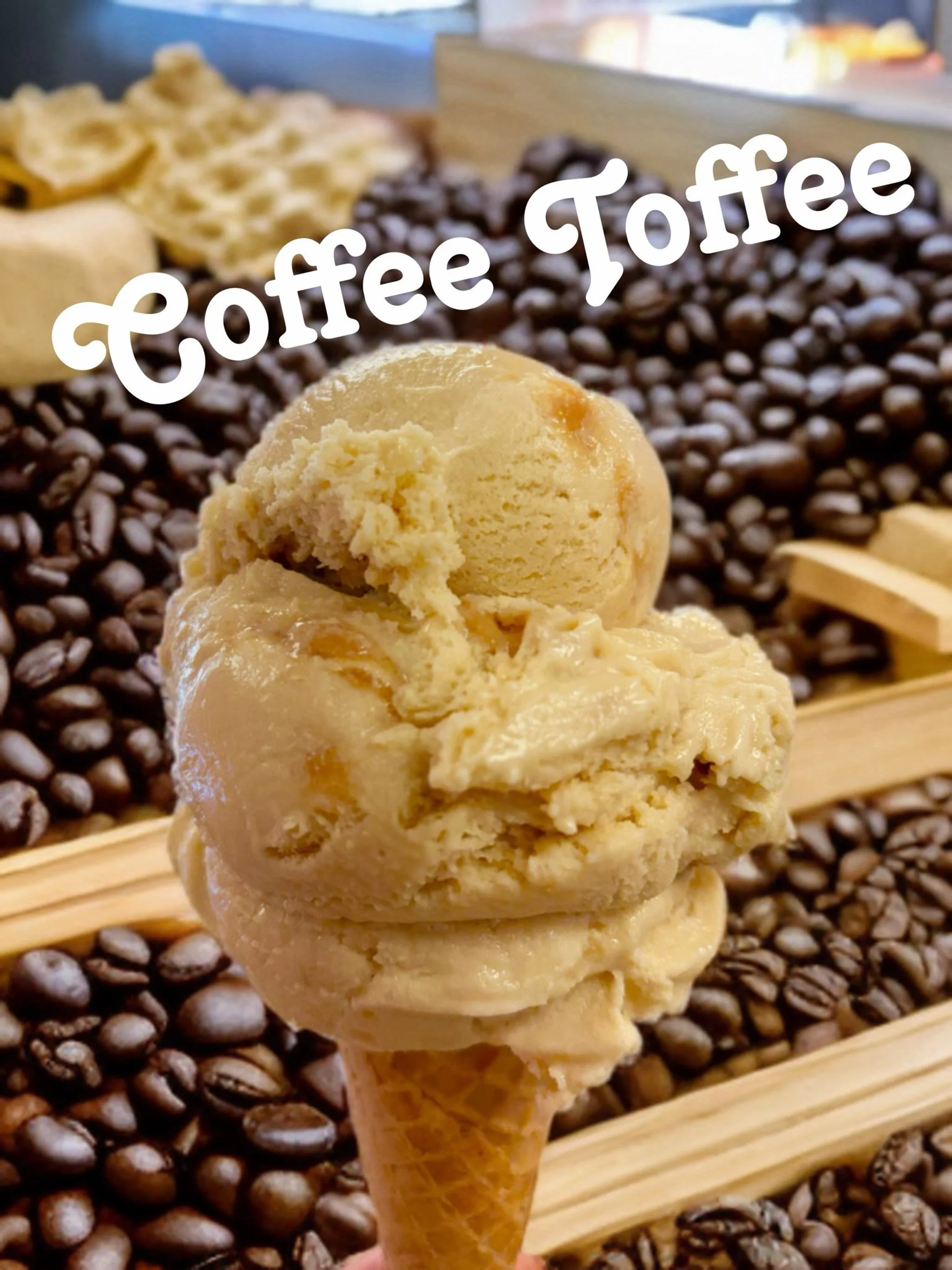 Coffee ice cream made with homemade toffee.🤤🍂

#coffeeicecream #coloradomesau #grandjunction #grandmesa #meascountyco