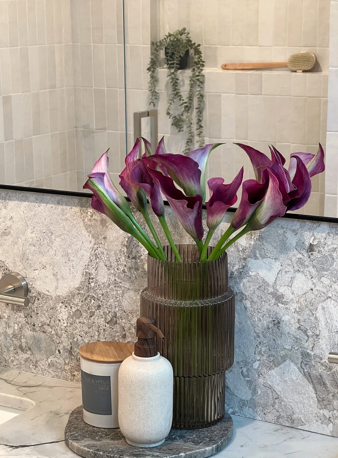 22-luxury-bathroom-calla-lily-marble-lifestyle-content-creation.jpg