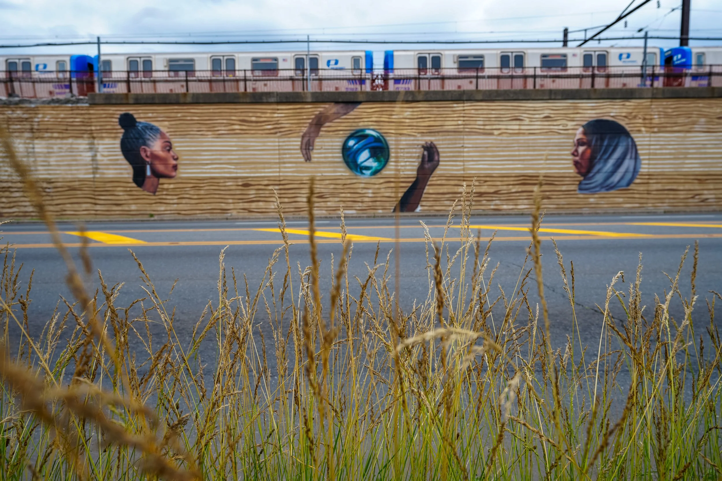 MATARUDA 

The Speed of Dreams (Time and Space) 
(2016; restored 2024) 


Gateways to Newark: Portraits
Commissioned by the City of Newark,
Division of Arts and Cultural Affairs
and Newark Downtown District
McCarter Highway (Route 21), Newark, NJ