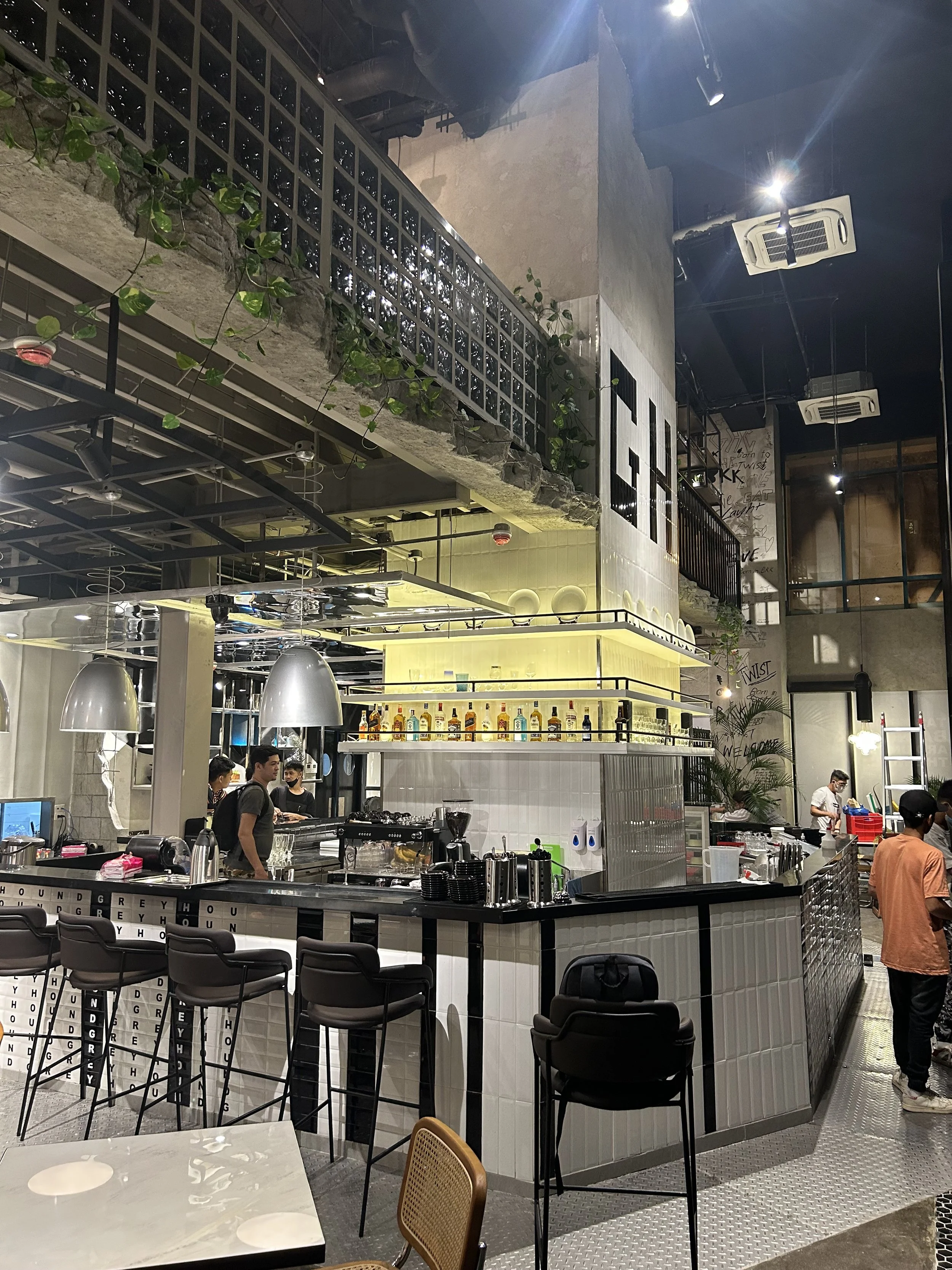 Greyhound Coffee Rockwell and Magnolia