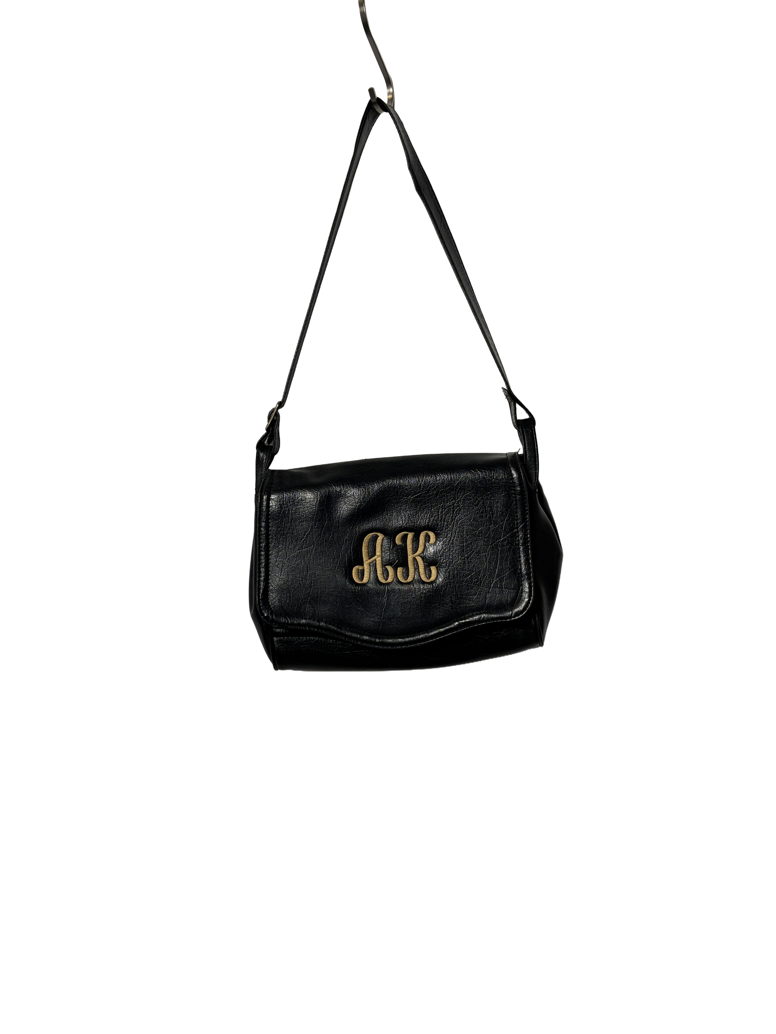 black shoulder bag
